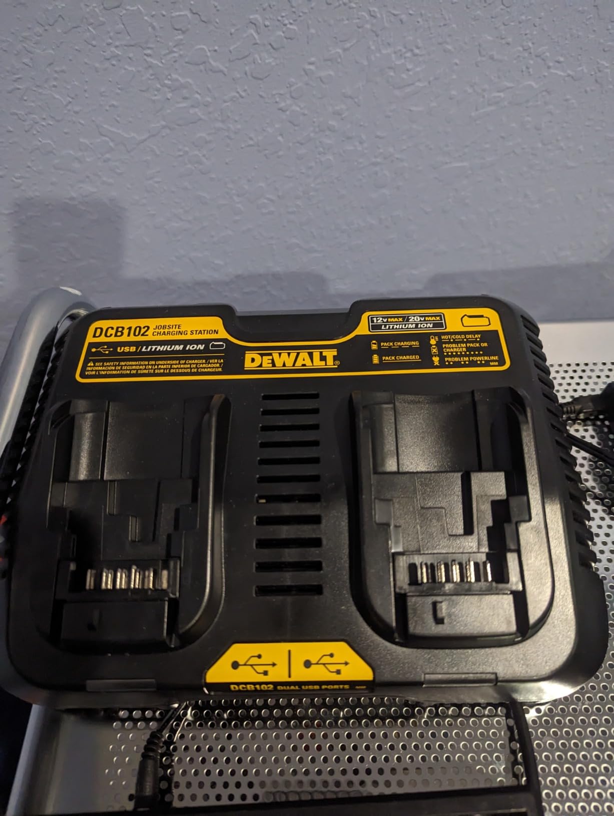 DEWALT 12/20V MAX Battery Charger, Corded, Dual Charging Station, 2-USB Ports Included (DCB102) customer photo 1