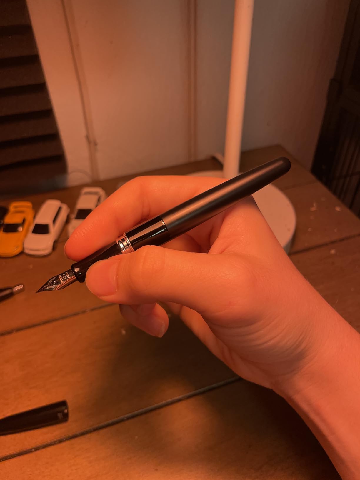 PILOT Metropolitan Collection Fountain Pen, Black Barrel, Classic Design, Fine Nib, Black Ink customer photo 1