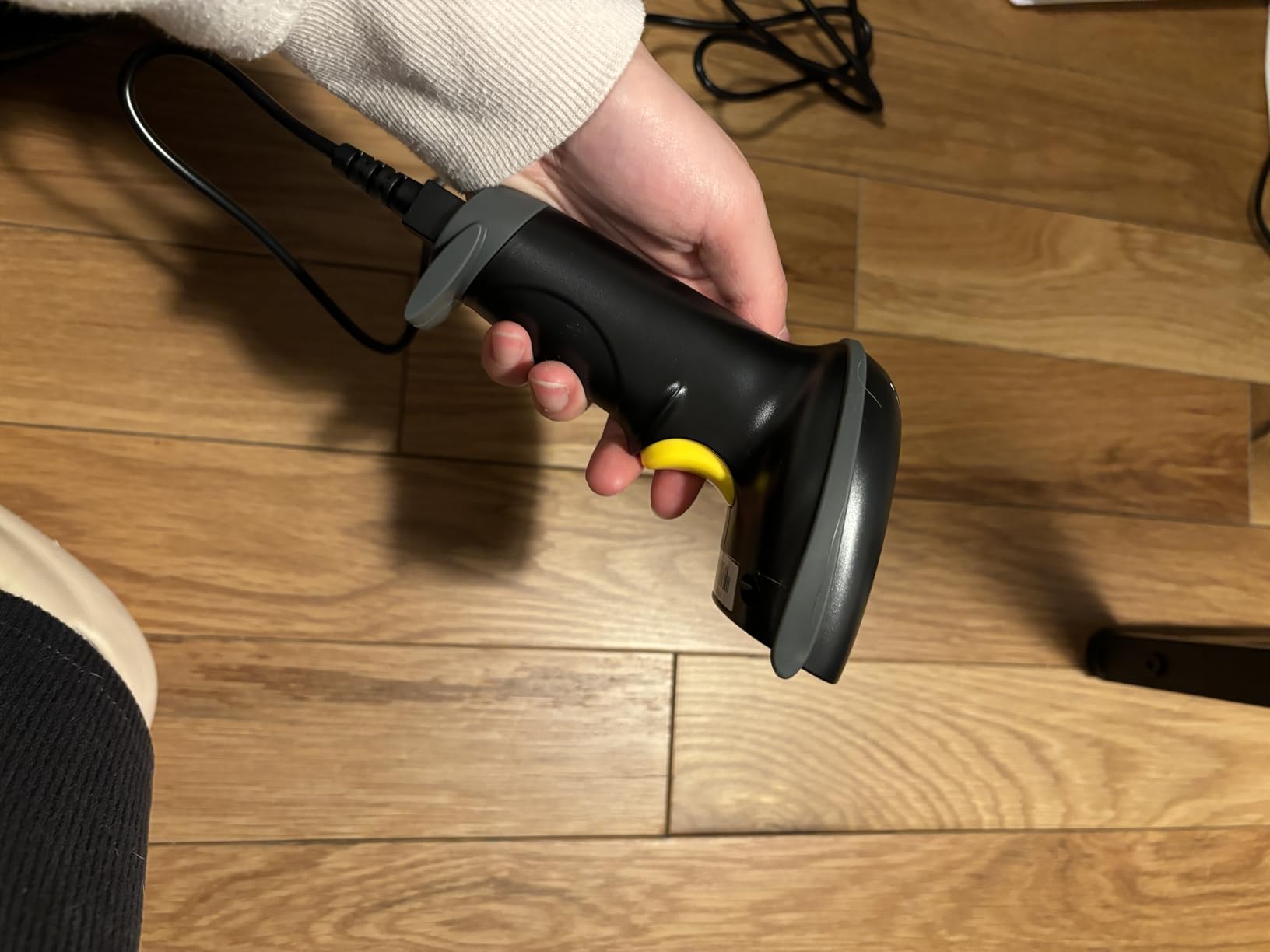 WoneNice USB Laser Barcode Scanner Wired Handheld Bar Code Scanner Reader Black customer photo 1
