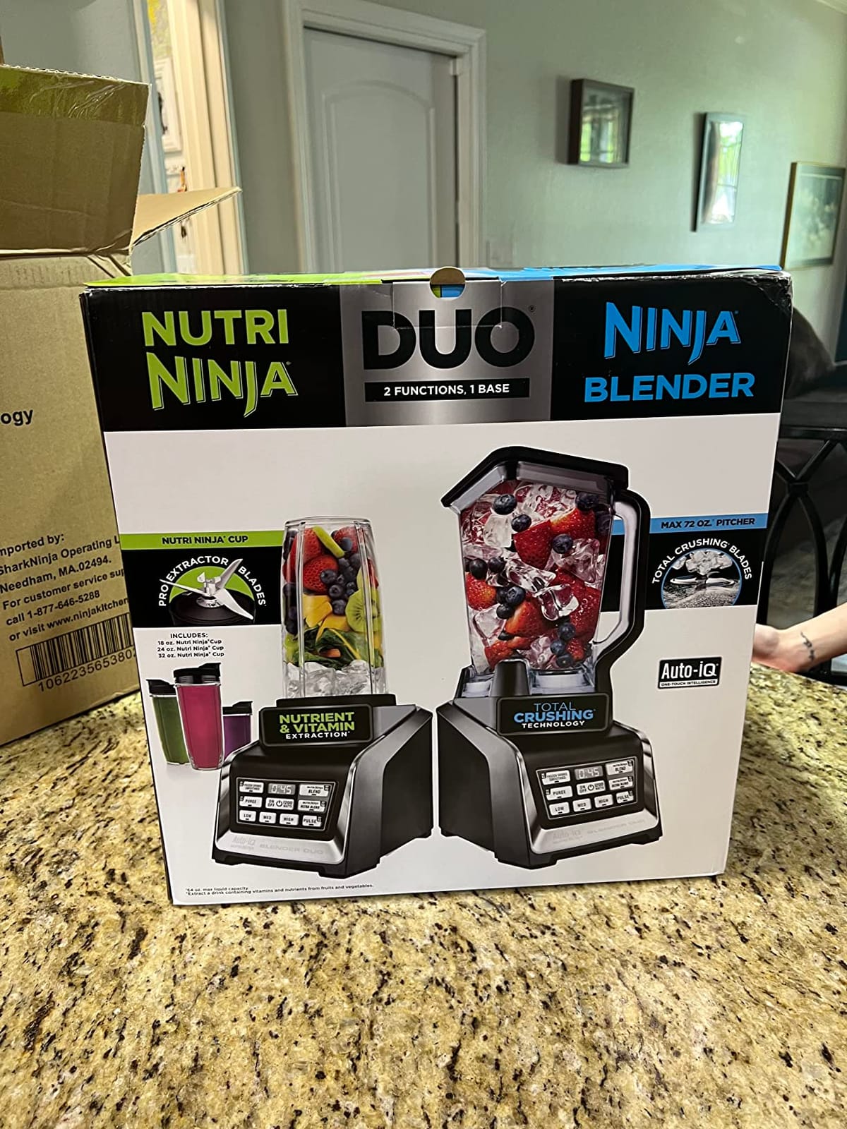 Ninja Nutri Personal & Countertop Blender, 1200W Auto-iQ, Black, BL642 customer photo 1