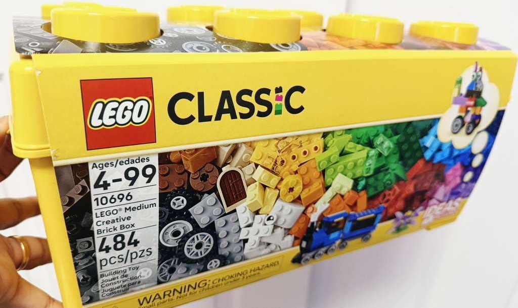 LEGO Classic Medium Creative Brick Box 10696 customer photo 2