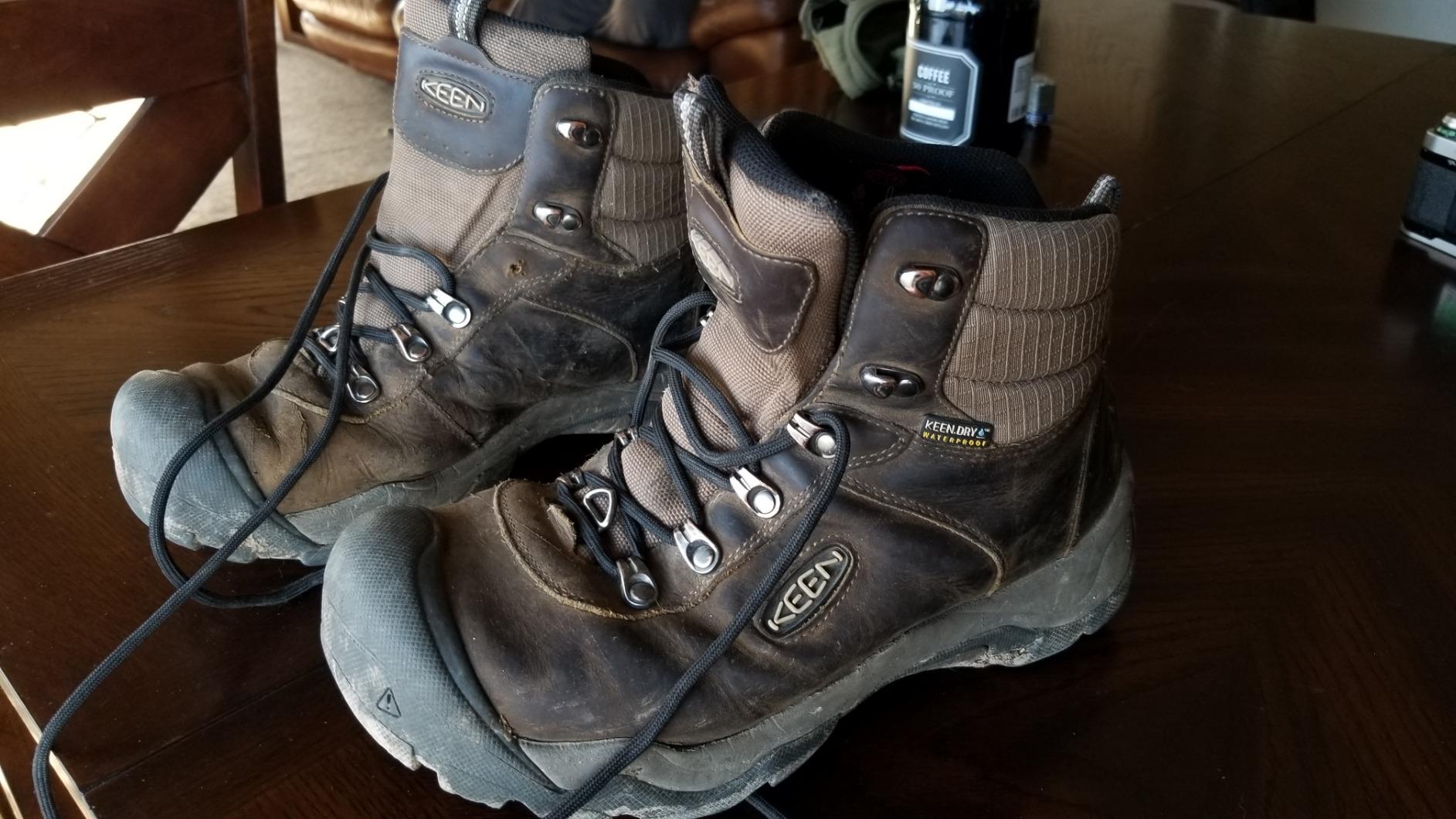 KEEN Men's Revel III Mid Height Waterproof Insulated Hiking Boot customer photo 1