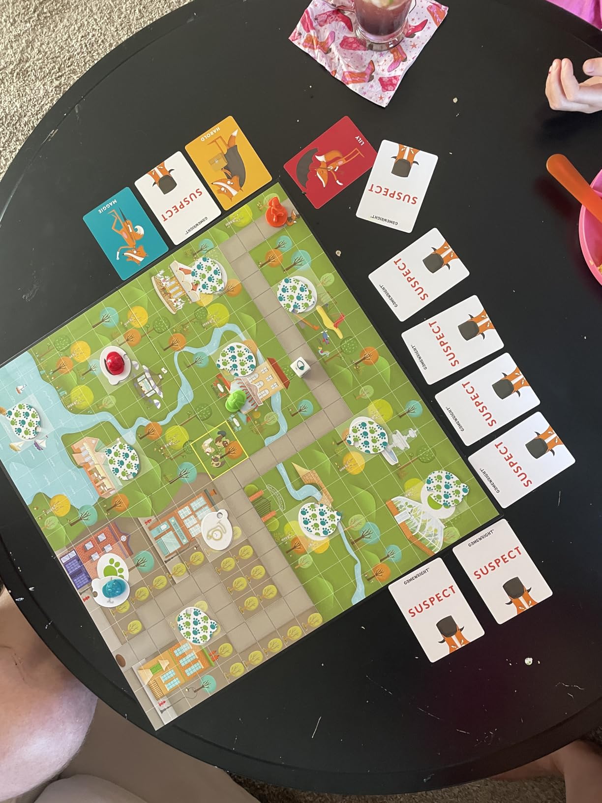 OUTFOXED, A CLASSIC WHO DUNNIT GAME FOR PRESCHOOLERS, 4 players customer photo 2