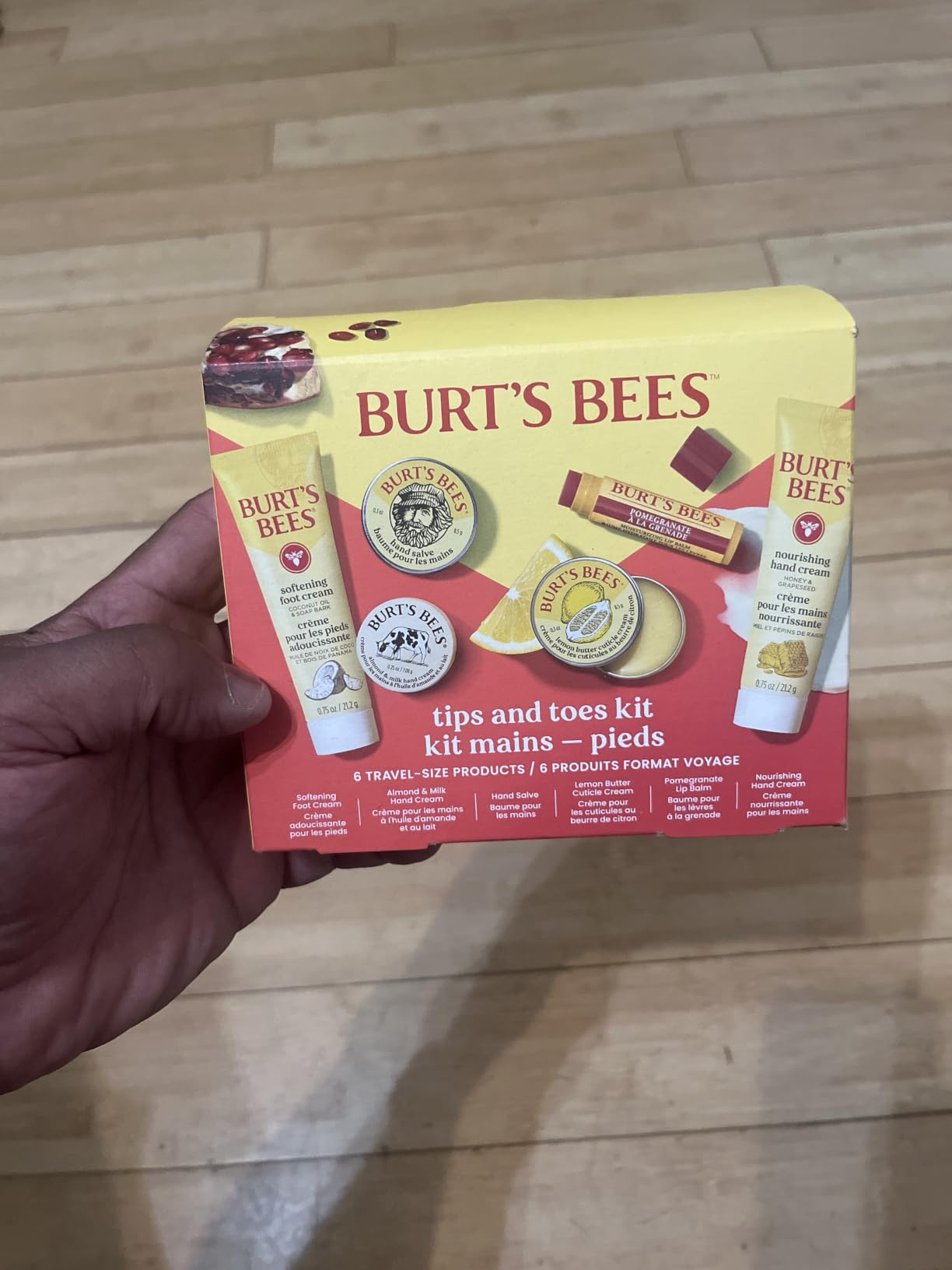 Burt's Bees Classics Gift Set, 6 Products in Giftable Tin customer photo 2
