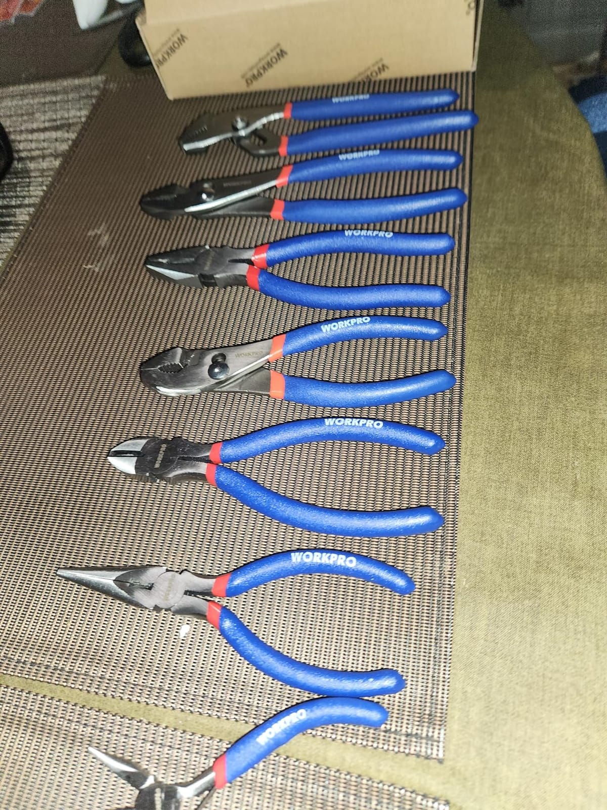 WORKPRO 7-Piece Pliers Set, Pliers Tool Set with Comfort Grip, Blue customer photo 2