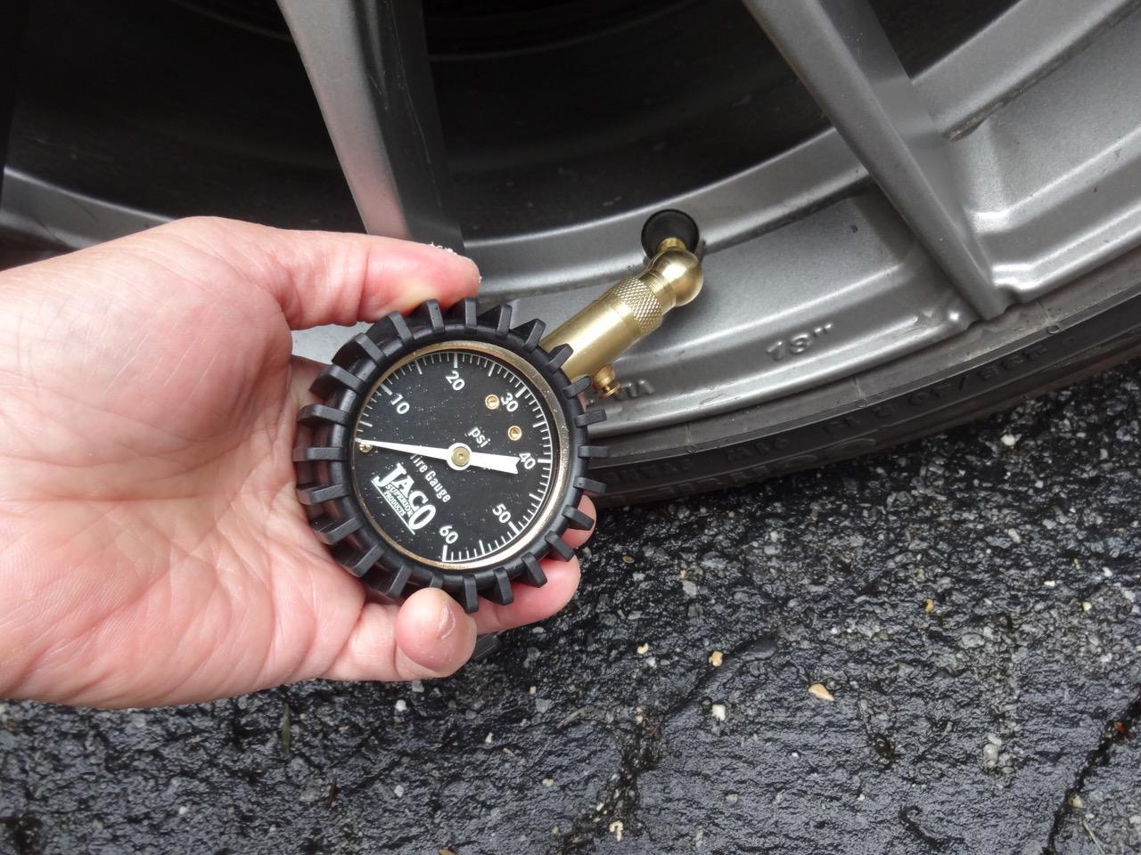 JACO Elite Tire Pressure Gauge - 60 PSI customer photo 2