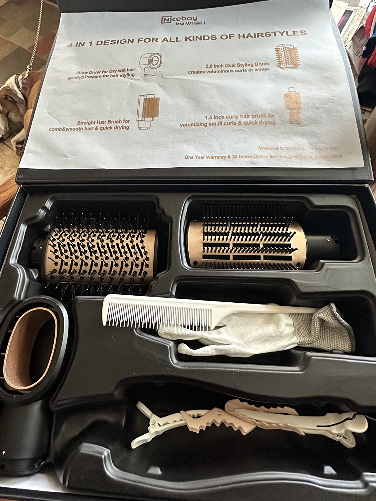 Conair 2-in-1 Hot Air Curling Combo, Includes 1.5-inch Curl Brush and 1-inch Aluminum Bristle Brush customer photo 1