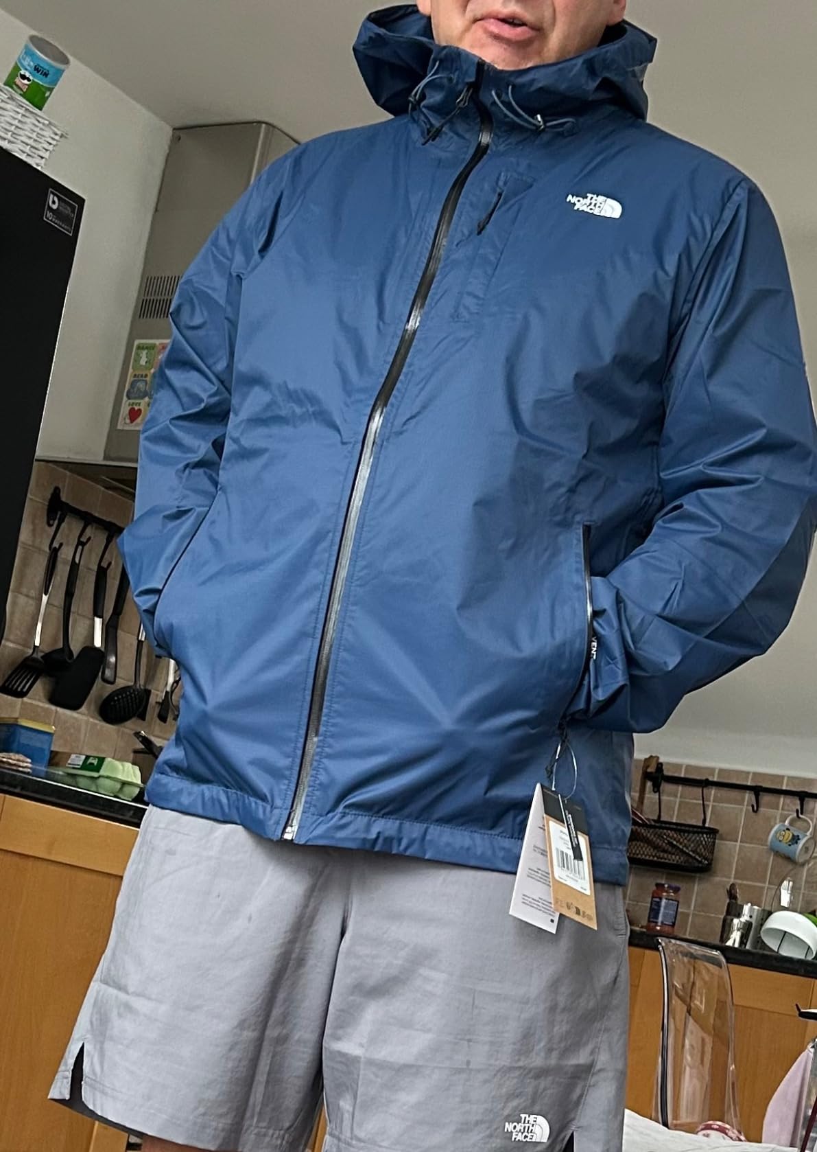 THE NORTH FACE Women's Venture 2 Waterproof Hooded Rain Jacket customer photo 1