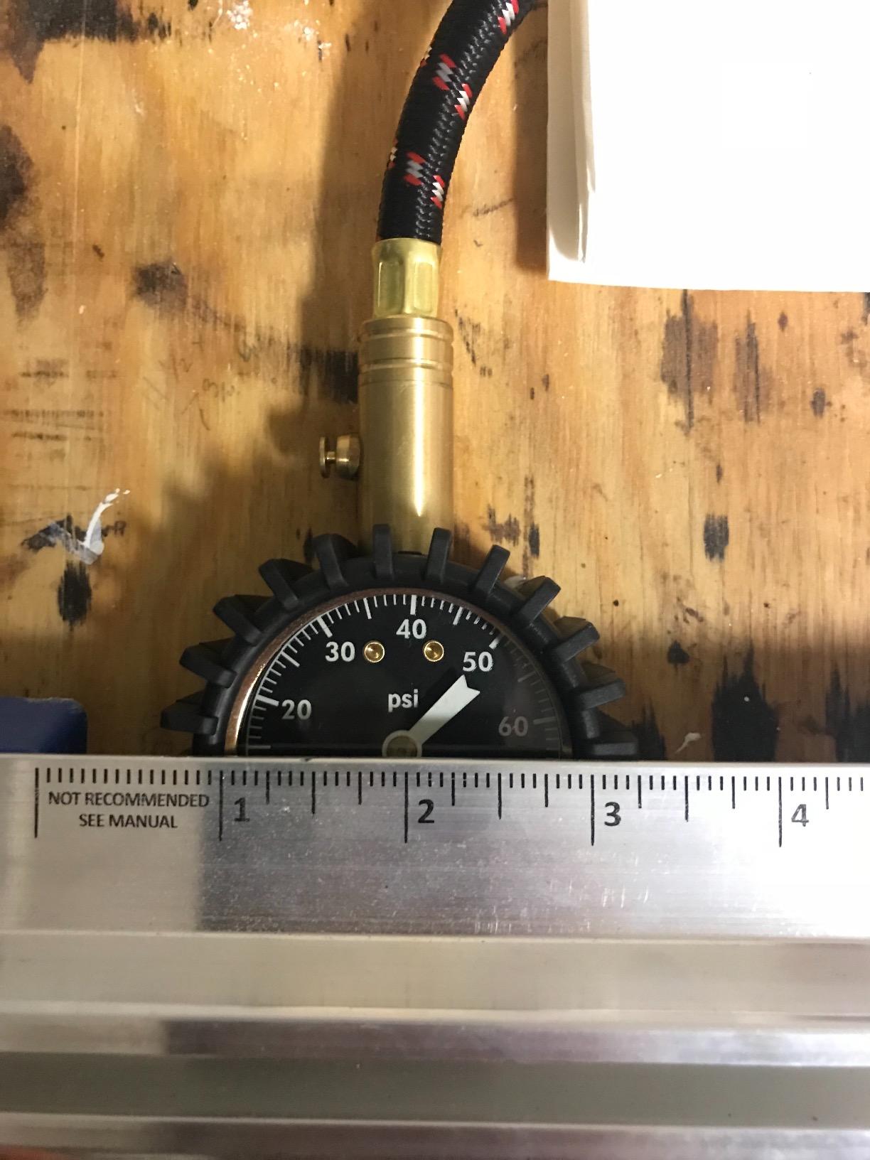 Rhino USA Heavy Duty Tire Pressure Gauge - ANSI Certified Glow Dial customer photo 1