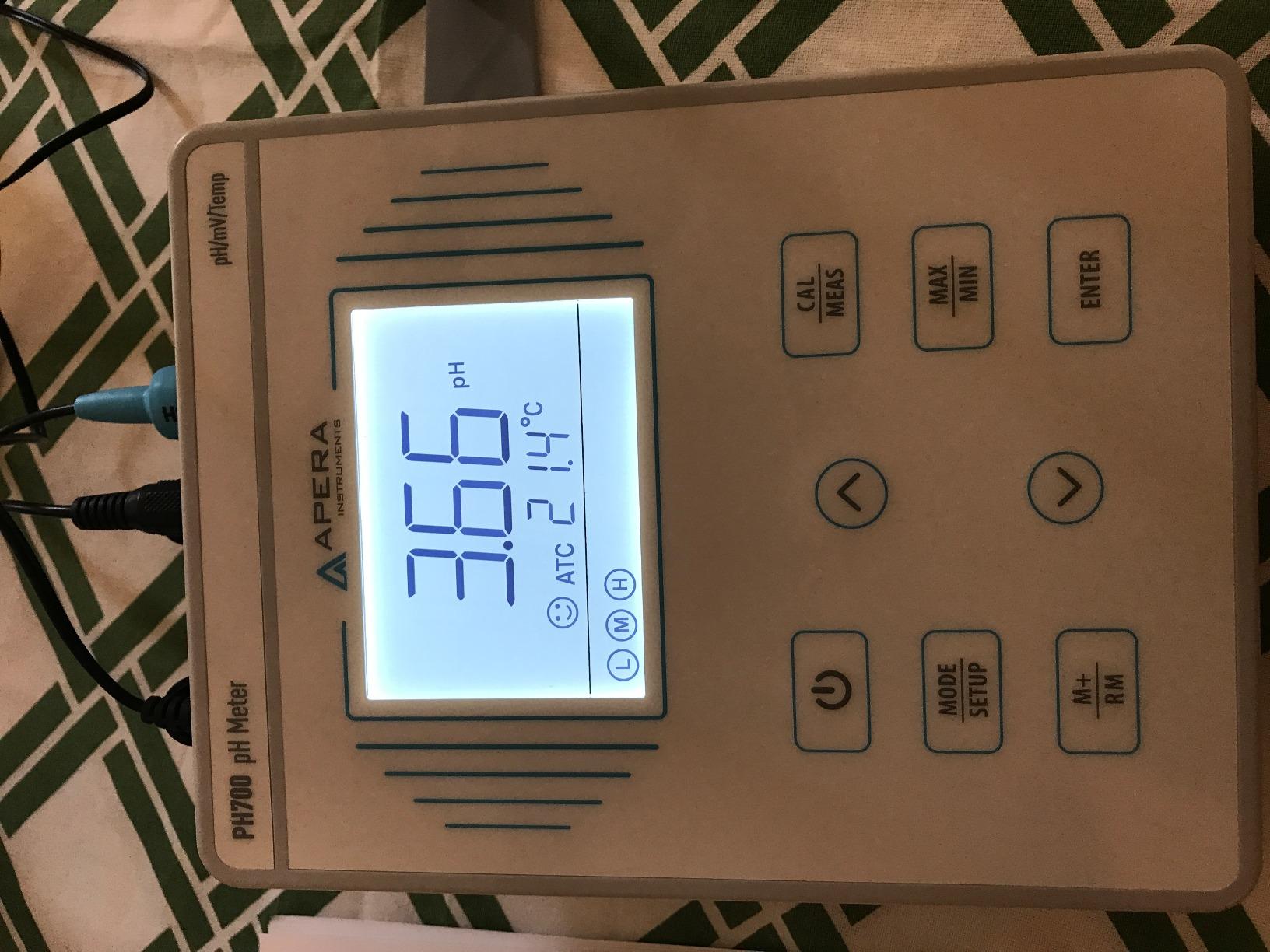 Apera Instruments, LLC-AI501 PH700 Benchtop Lab pH Meter, 0.01 pH Accuracy, 1-3 Points Auto Calibration, 3-in-1 pH/Temp. Electrode customer photo 2