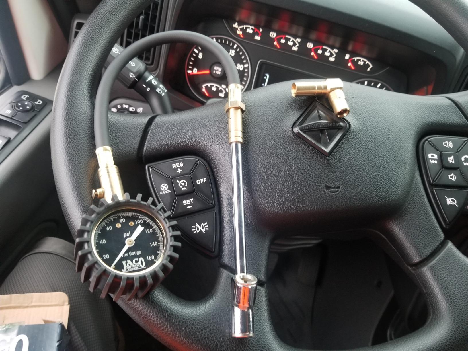 JACO EliteProPlus Tire Pressure Gauge with Dually Air Chuck - 160 PSI customer photo 1