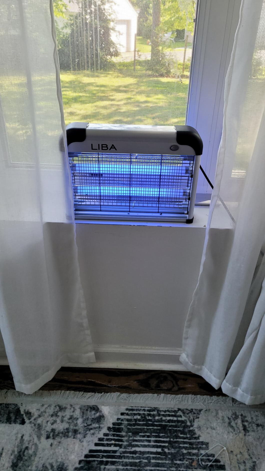 LiBa Bug Zapper 2800V Indoor, with 2 Extra Replacement Bulbs customer photo 1