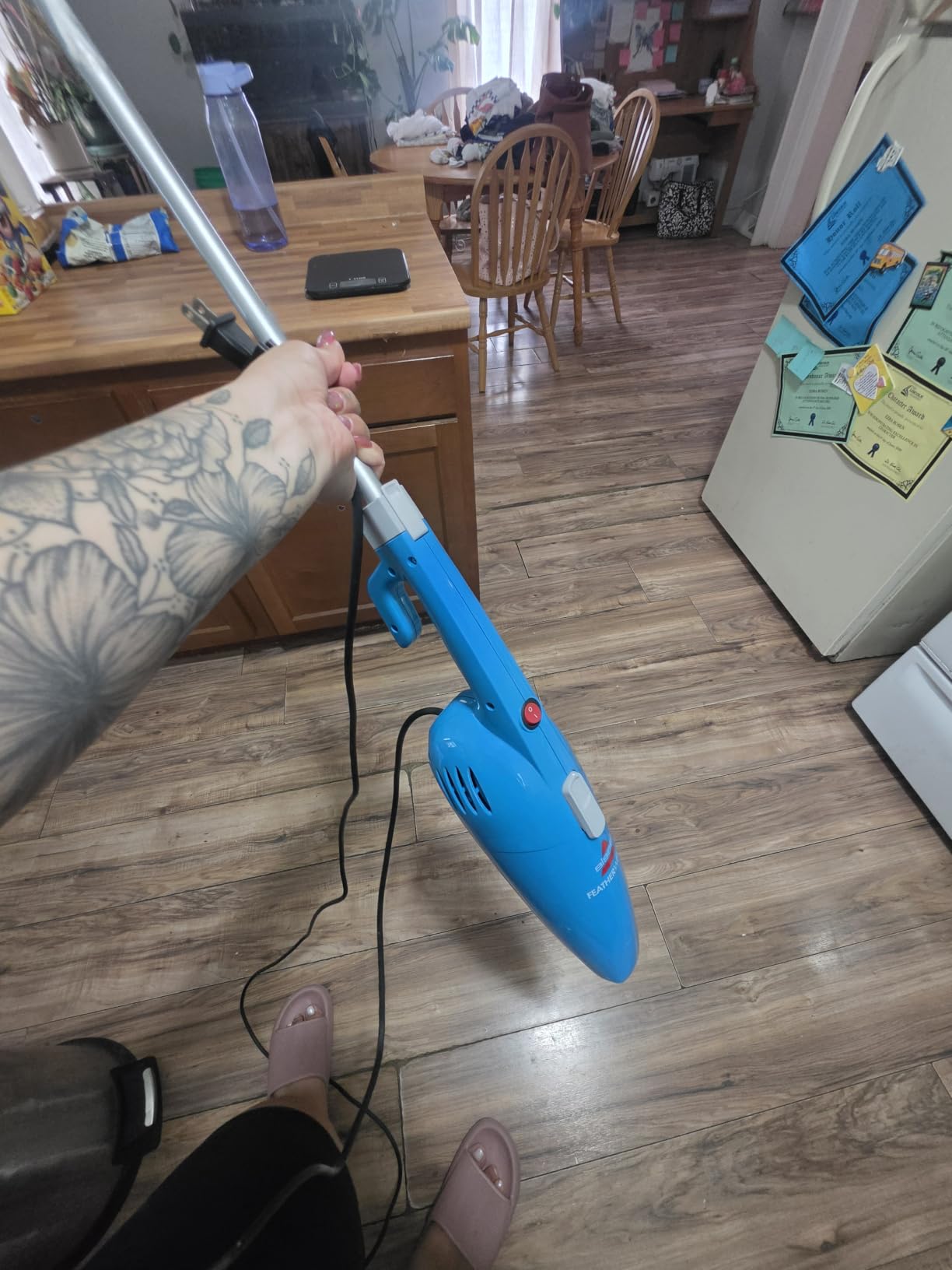 Bissell 2033 Featherweight Stick Lightweight Bagless Vacuum and Electric Broom with Crevice Tool for Hard Floors and Carpets, Blue customer photo 1