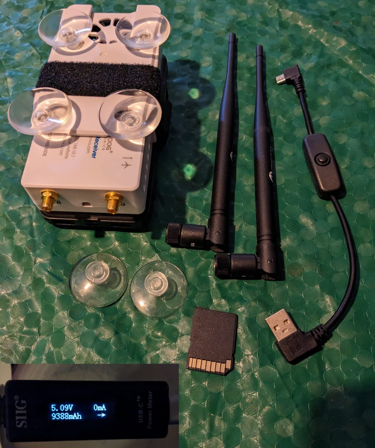 Stratux ADS-B Dual Band Receiver Aviation Weather and Traffic - Internal WAAS GPS, AHRS, Battery Pack, Suction Mount, Antennas, SDR customer photo 2