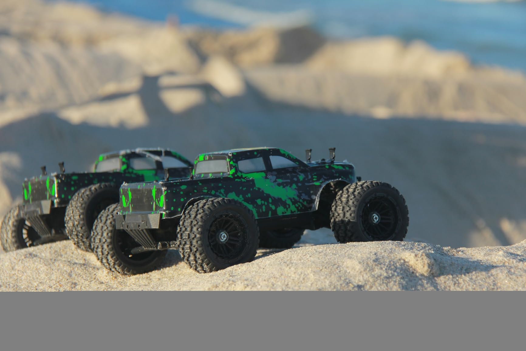 HAIBOXING 18859 1:18 Scale All Terrain RC Car, Hobby 4WD Remote Control Car customer photo 2