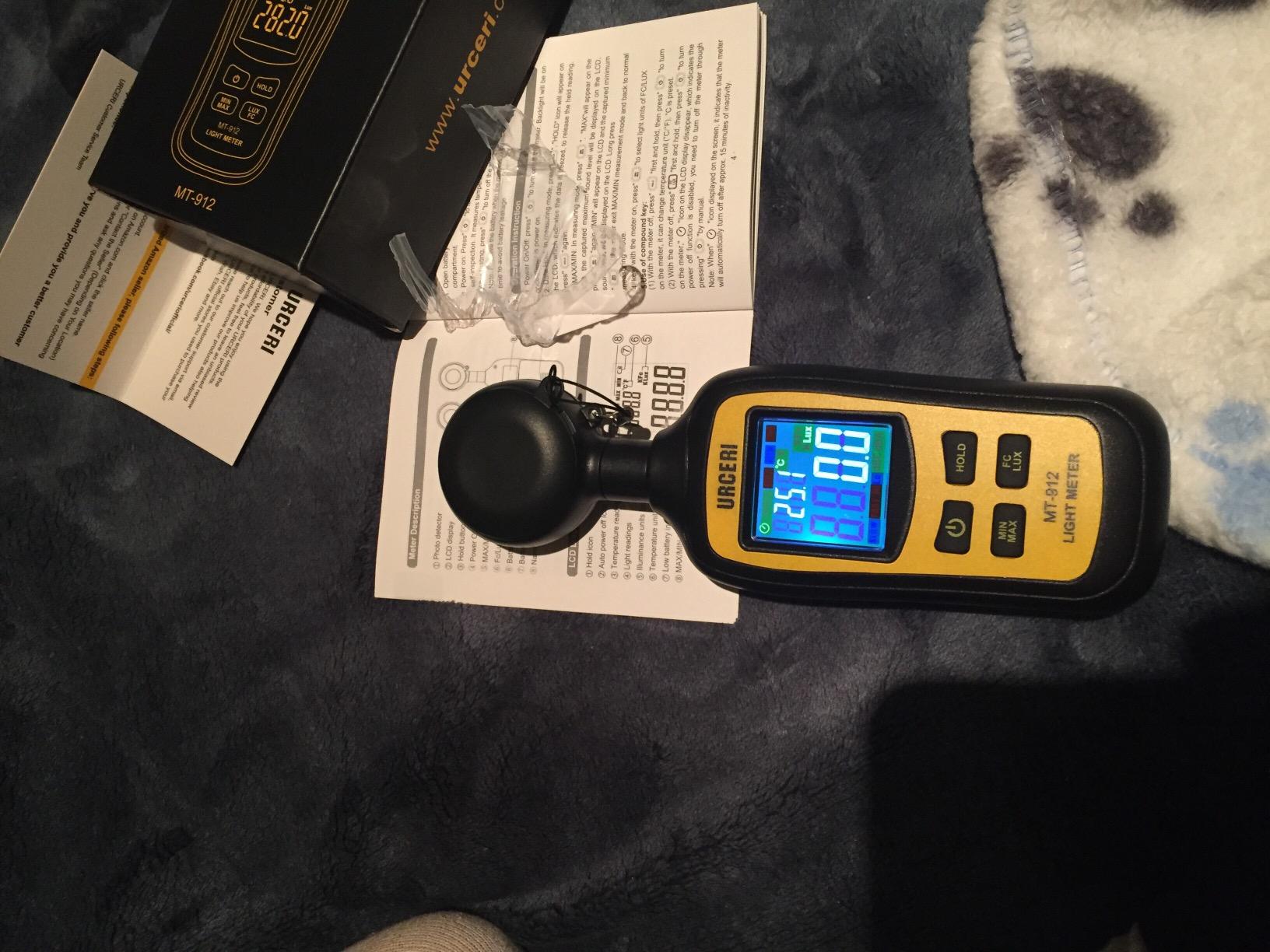 Light Meter Digital Illuminance Meter Handheld Ambient Temperature Measurer, Range up to 200,000 Lux, Luxmeter with 4 Digit Color LCD Screen customer photo 1