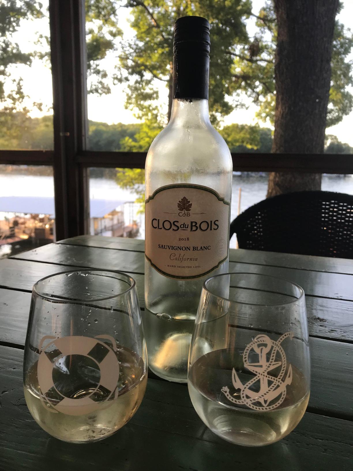 Set of 4 Stemless Boat Wine Glasses – 16oz Unbreakable Nautical Glasses with Anchor, Compass, Helm & Life Ring – BPA-Free Tritan Plastic, Dishwasher Safe – Ideal for Boats, Pool, RV & Outdoor Use customer photo 1