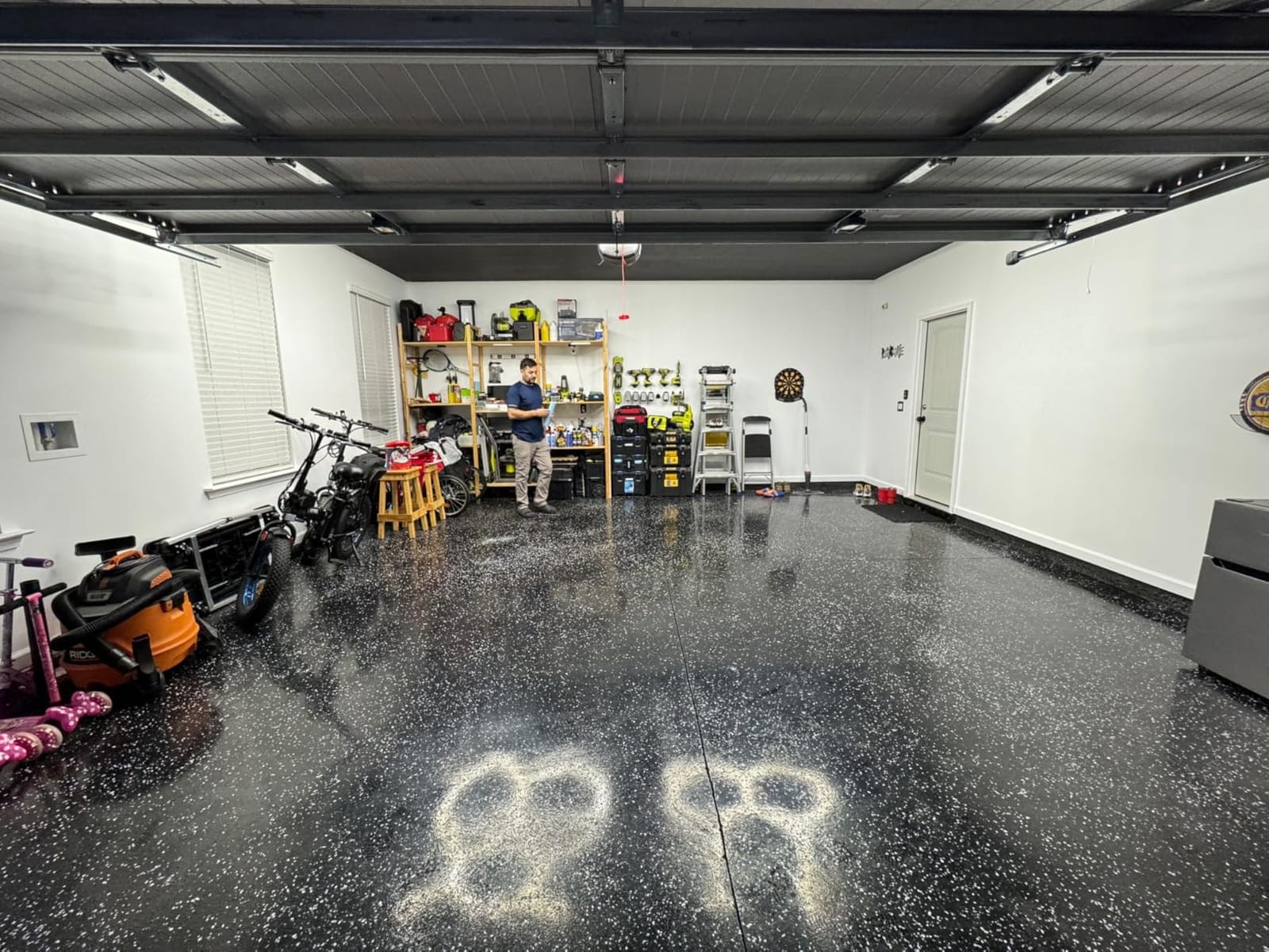 RockSolid Pearlescent Floor Coating Kit, Pearl Black customer photo 2