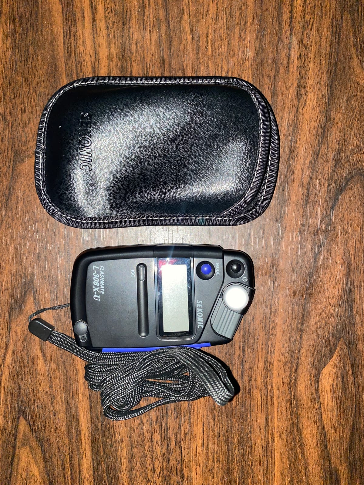 Sekonic L-308X-U Flashmate Light Meter, Compact Digital Incident & Reflected Exposure Meter with Photo, Cine & HD Cine Modes, LCD Auto Backlight, Illuminance Measurement, Pocket-Sized Design customer photo 1