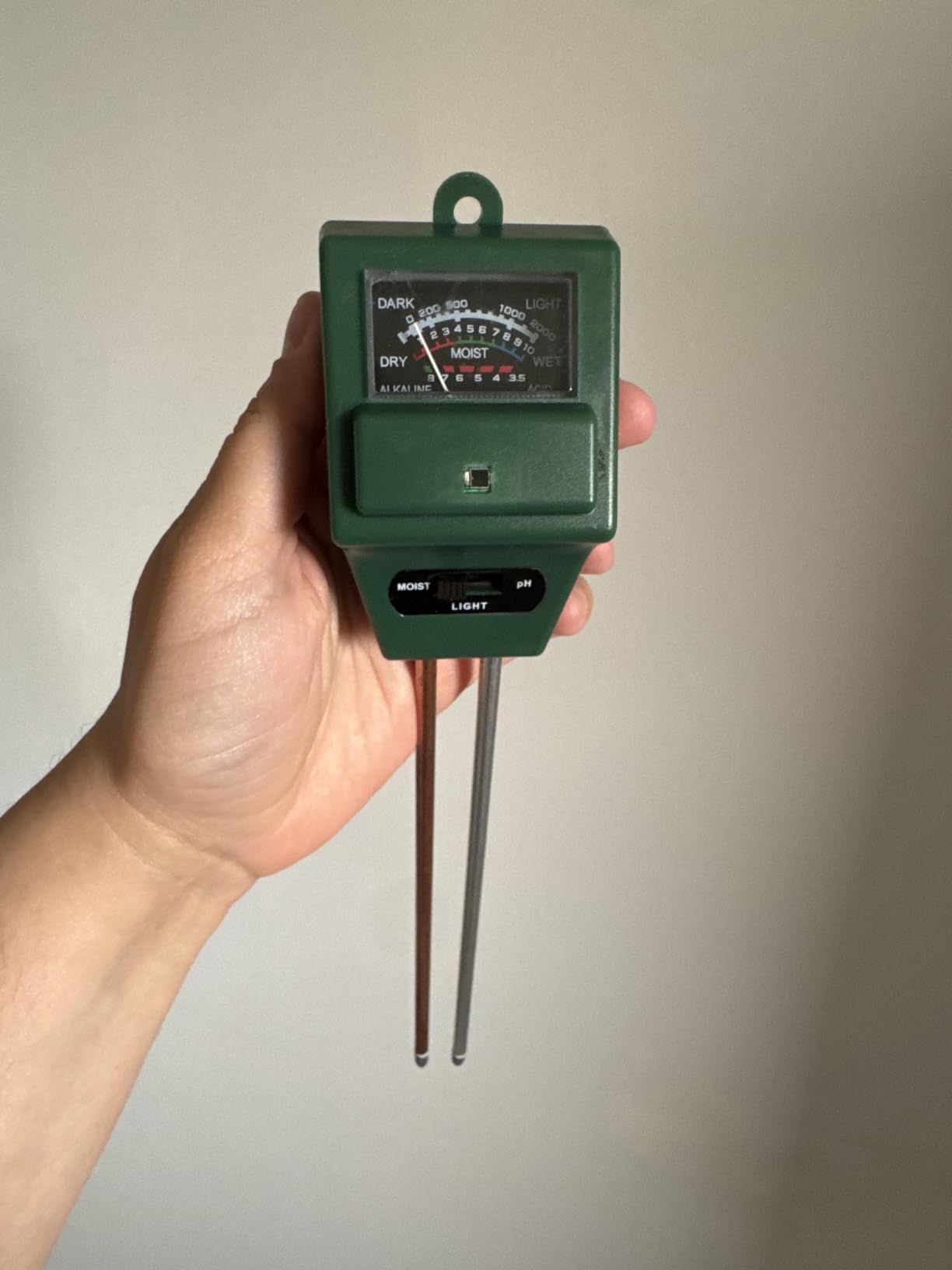 SONKIR Soil pH Meter, MS02 3-in-1 Soil Moisture/Light/pH Tester Gardening Tool Kits for Plant Care, Great for Garden, Lawn, Farm, Indoor & Outdoor Use (Green) customer photo 1