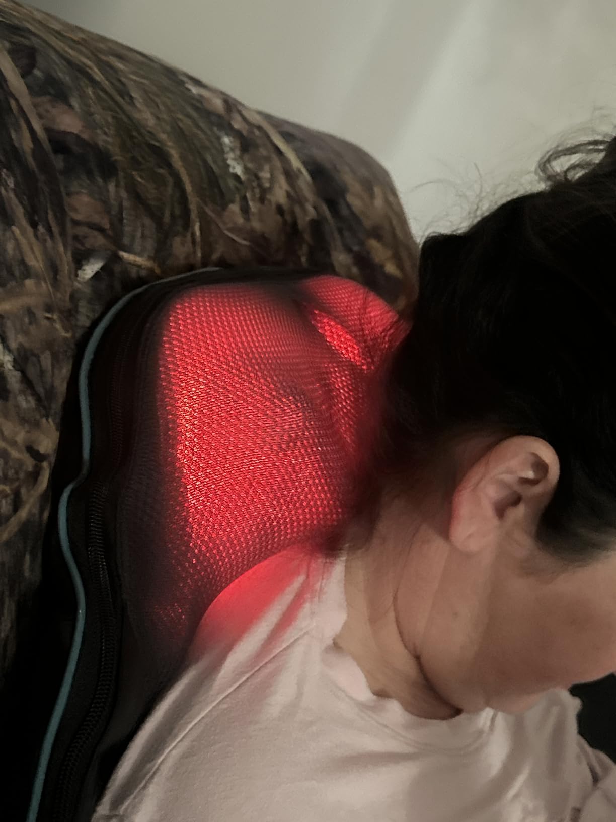 Mo Cuishle Shiatsu Back Neck & Shoulder Massager with Heat, Gifts (Black) customer photo 2