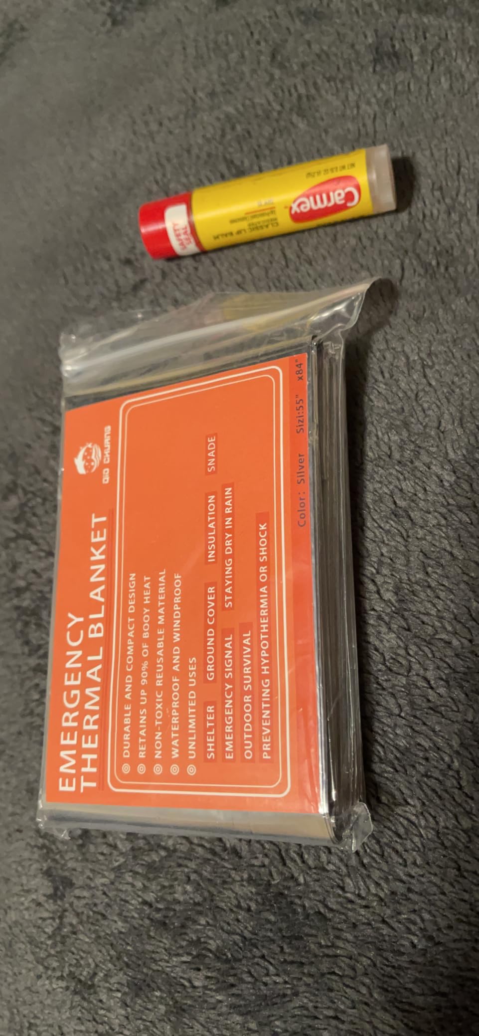 QIO CHUANG Emergency Mylar Thermal Blankets 4 Packs Survival Kit 84''x55'' customer photo 2
