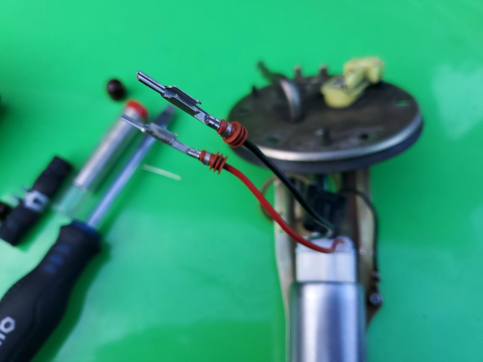 WALBRO HELLCAT 525LPH F90000285 FUEL PUMP - (UNIVERSAL E85 ETHANOL) ULTRA HIGH-PERFORMANCE - TI AUTOMOTIVE customer photo 1