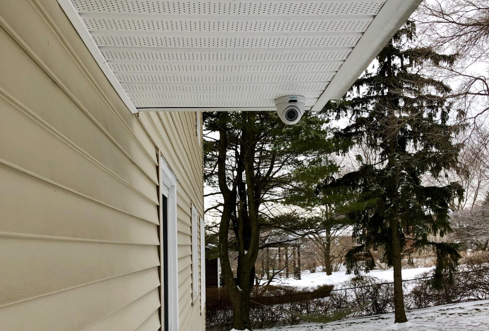 REOLINK 5MP 8CH Home Security Camera System with 2TB HDD RLK8-520D4-5MP customer photo 1