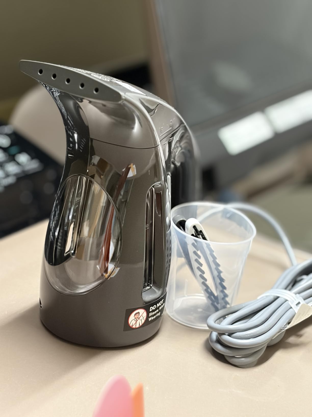 HiLIFE Steamer for Clothes, Portable Handheld Clothing Steamer, 240ml Big Capacity, 700W, Strong Power, Fabric Quick Wrinkle Remover with Brush for Home, Office(ONLY 120V) -Blue customer photo 1