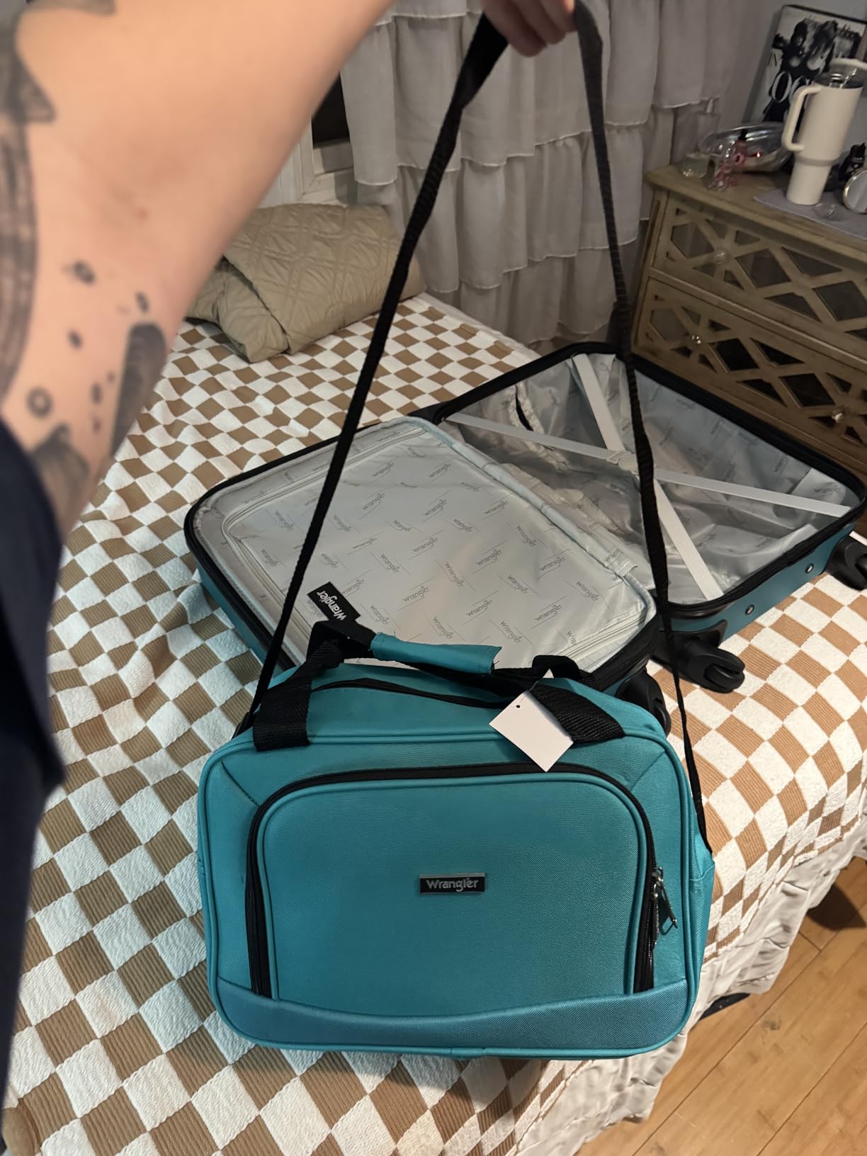 Wrangler Smart Spinner Hardside Luggage, 2 Piece Set, Navy Blue customer photo 2