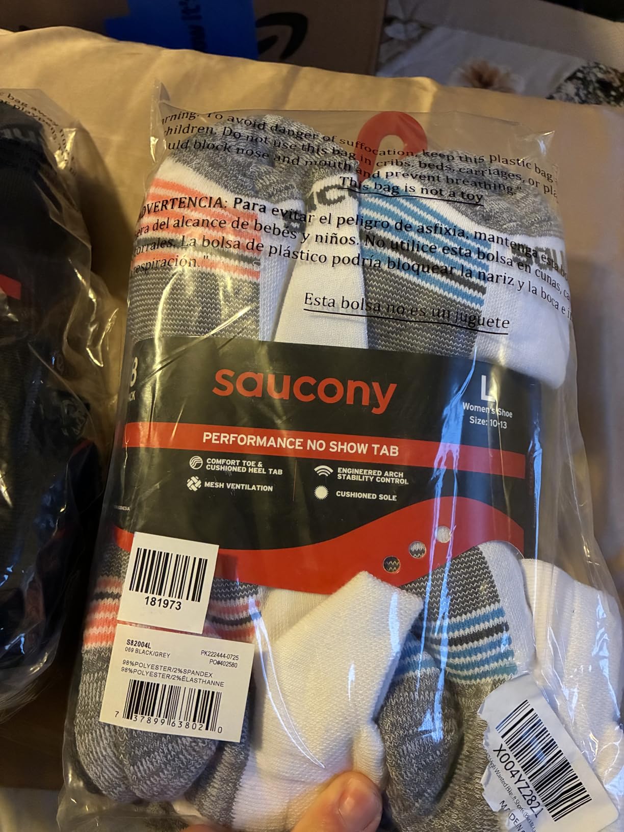 Saucony Women's RunDry Performance Heel Tab Athletic Socks, Available in S-L (8, 16, 24 Pairs) customer photo 2