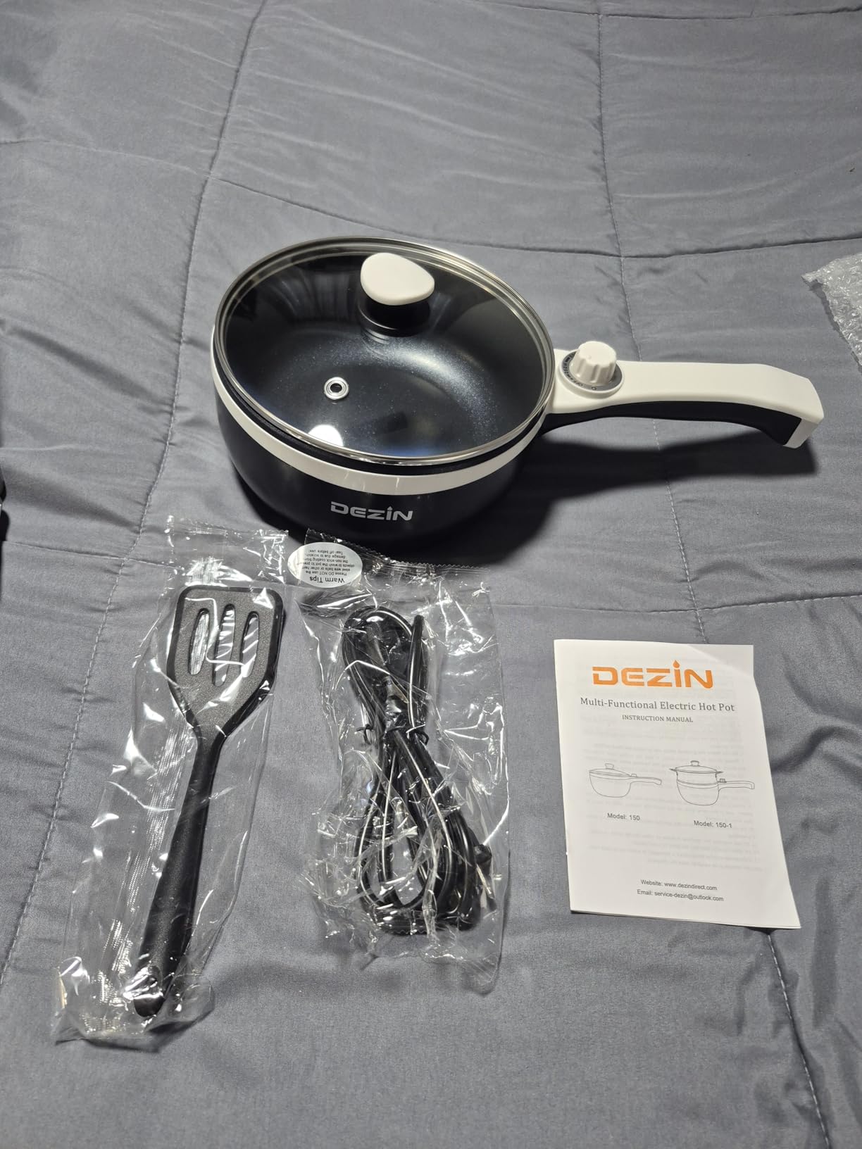 Dezin Hot Pot Electric, 1.5L Non-Stick Portable Electric Pot, Dual Power customer photo 2