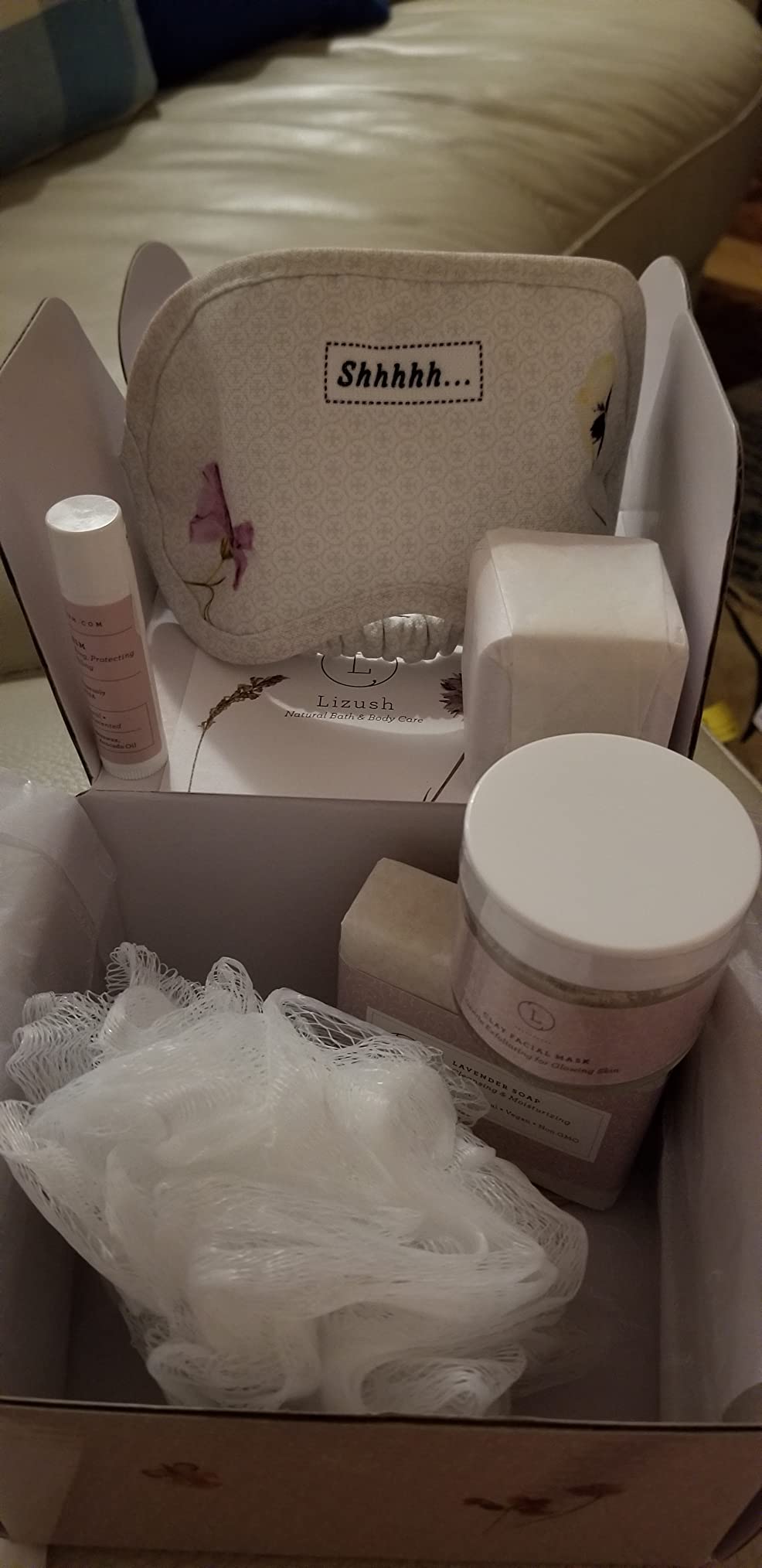 Lizush Luxury Spa Gifts for Women - 9 Piece Lavender Gifts for Her, Gift Baskets, Body Care Set for Mom, Birthday Box For Women, Self Care Spa Kit For Wife - Handmade in the USA customer photo 1