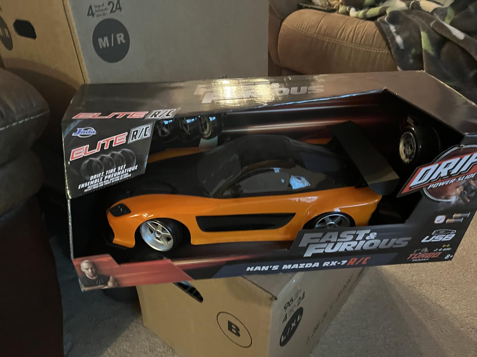 Jada Toys Fast & Furious Han’s Mazda RX-7 Drift RC Car, 1: 10 Scale 2.4Ghz Remote Control Orange & Black, Ready to Run, USB Charging (Standard) (99700) customer photo 2