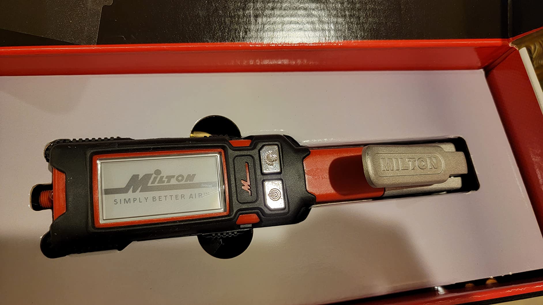 Milton Precision Digital Tire Pressure Gauge S-580ekit, Made In USA Most Accurate Inflator Gauge Available, Perfect for Professional Technicians, Easy to Read Display, 0-160 PSI Pressure Range, Red customer photo 1