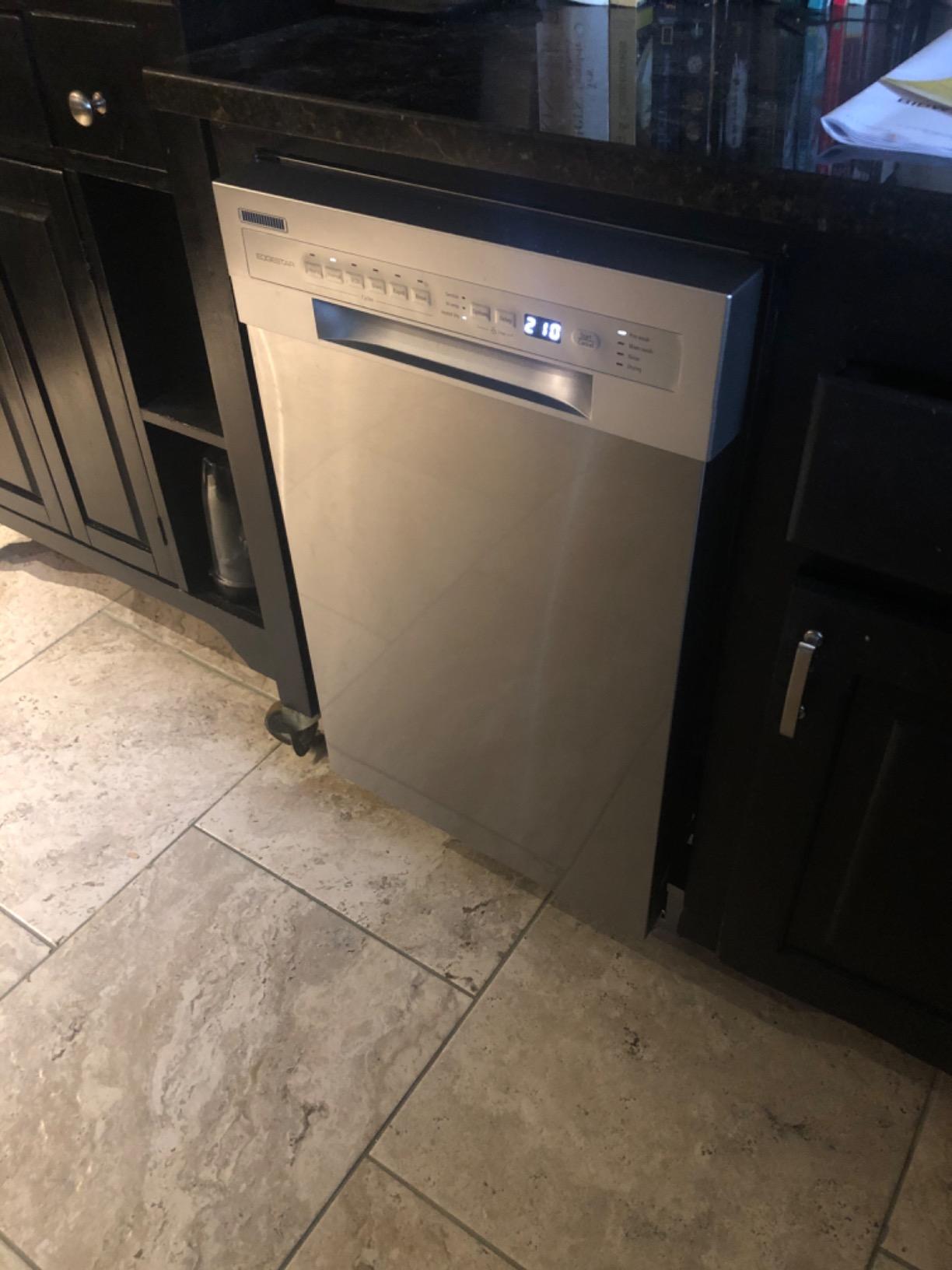 EdgeStar BIDW1802SS 18 Inch Wide 8 Place Setting Built-In Dishwasher customer photo 1