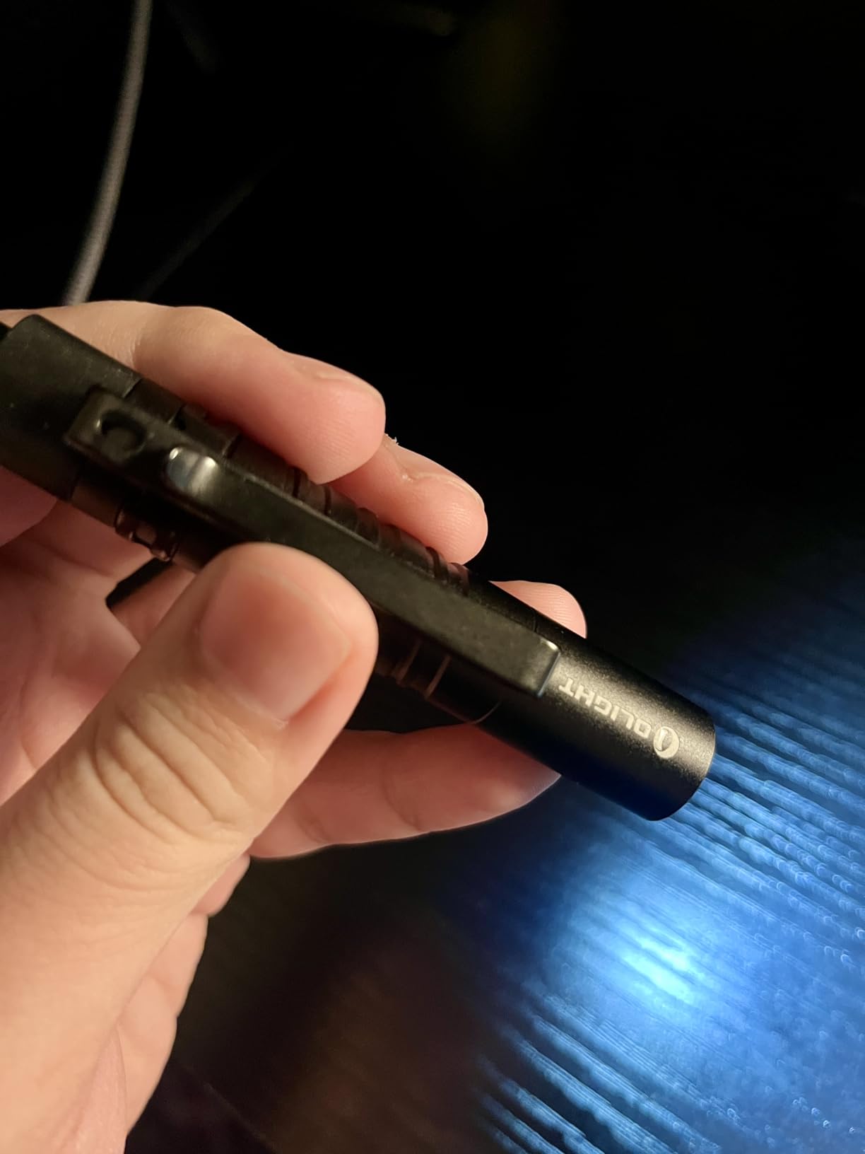 OLIGHT I3T EOS Small EDC Flashlight Handheld LED Light (Desert Tan) customer photo 2