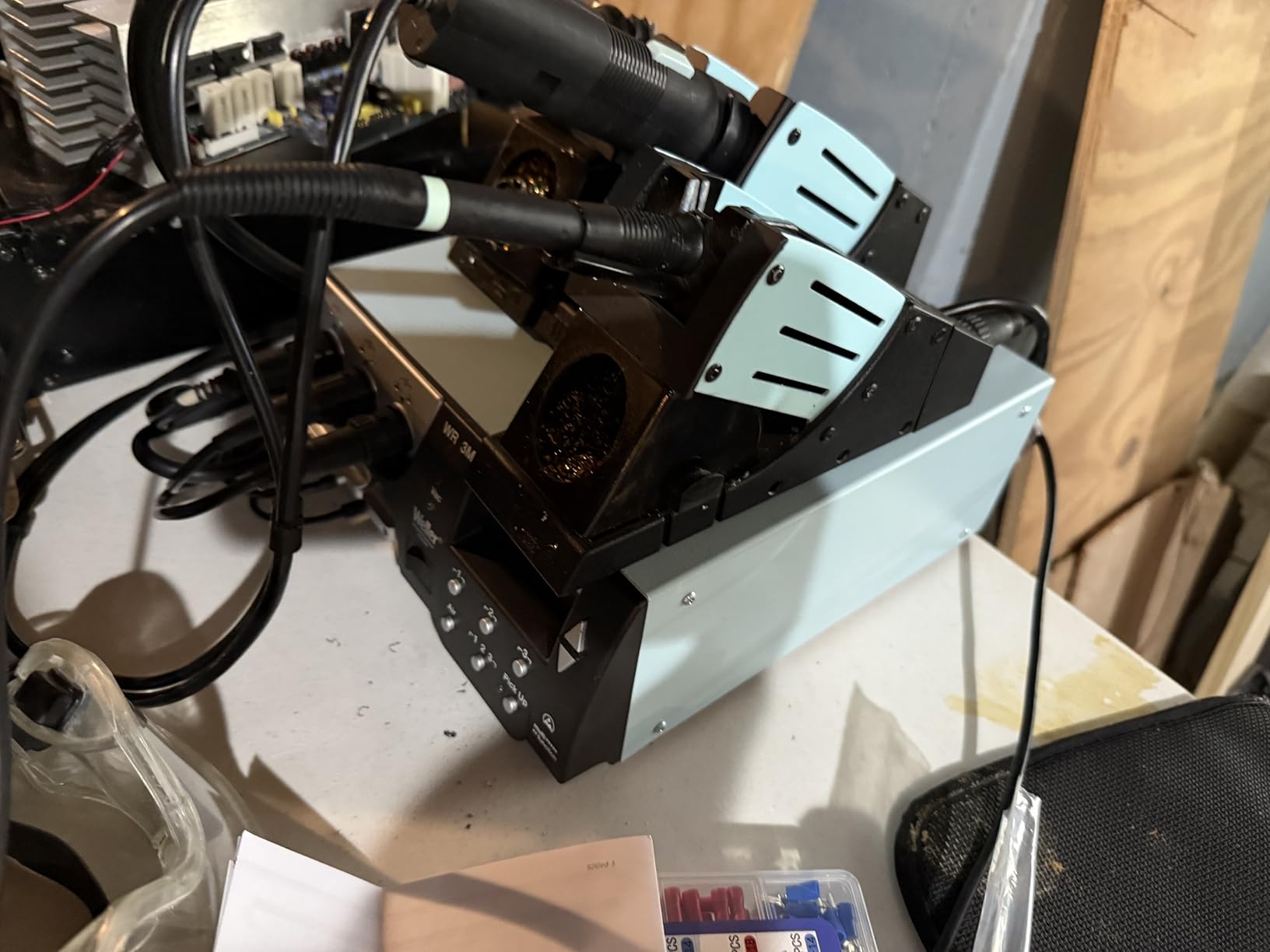 YIHUA 926 III 60W LED Display Soldering Iron Station Kit w 2 Helping Hands, 6 Extra Iron Tips, Roll of Lead-Free Solder, Solder Sucker, S/S Tweezers, °C/ºF Conversion, Auto Sleep & Calibration Support customer photo 2