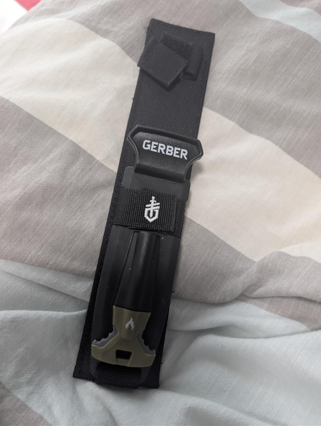 Gerber Ultimate Fixed Blade Knife w/Sheath, Knife Sharpener, Ferro Rod customer photo 2