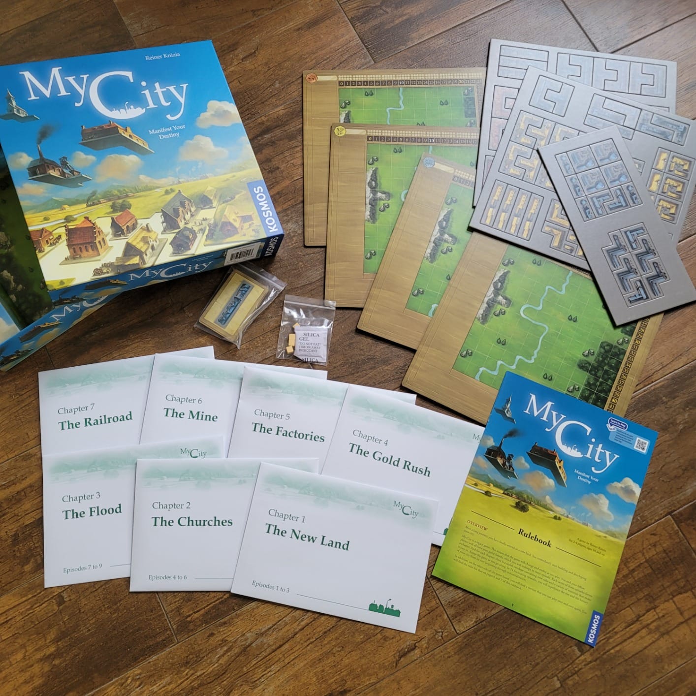 Thames & Kosmos My City | Family – Friendly | Legacy Board Game | Kosmos Games | 2 to 4 Players | Ages 10 and Up | Award Winning Designer Reiner Knizia , Blue customer photo 2