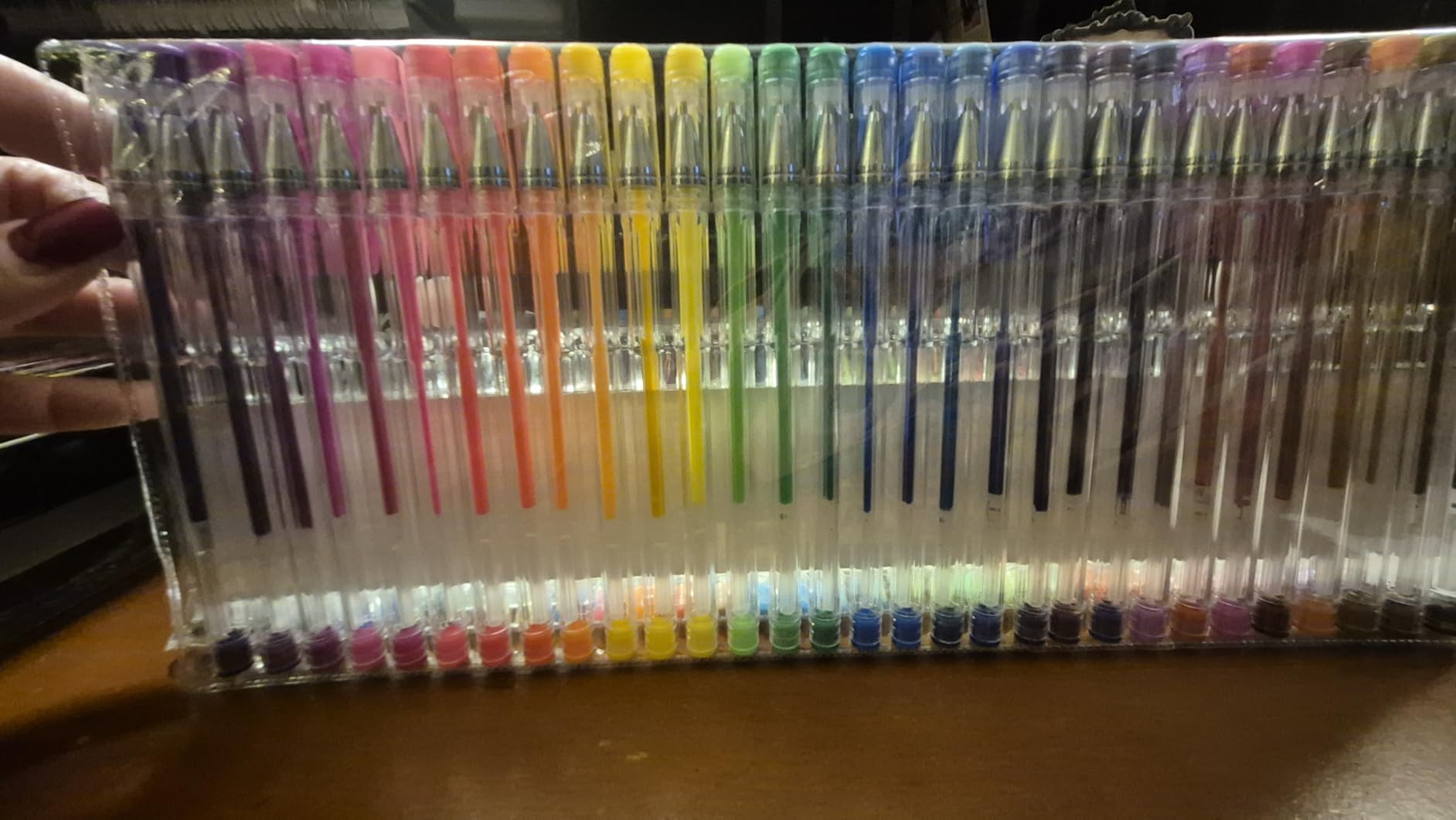 Shuttle Art Gel Pens, 130 Colors Gel Pen with 1 Coloring Book in Travel Case for Adults Coloring Books Drawing Crafts Scrapbooking Journaling customer photo 1