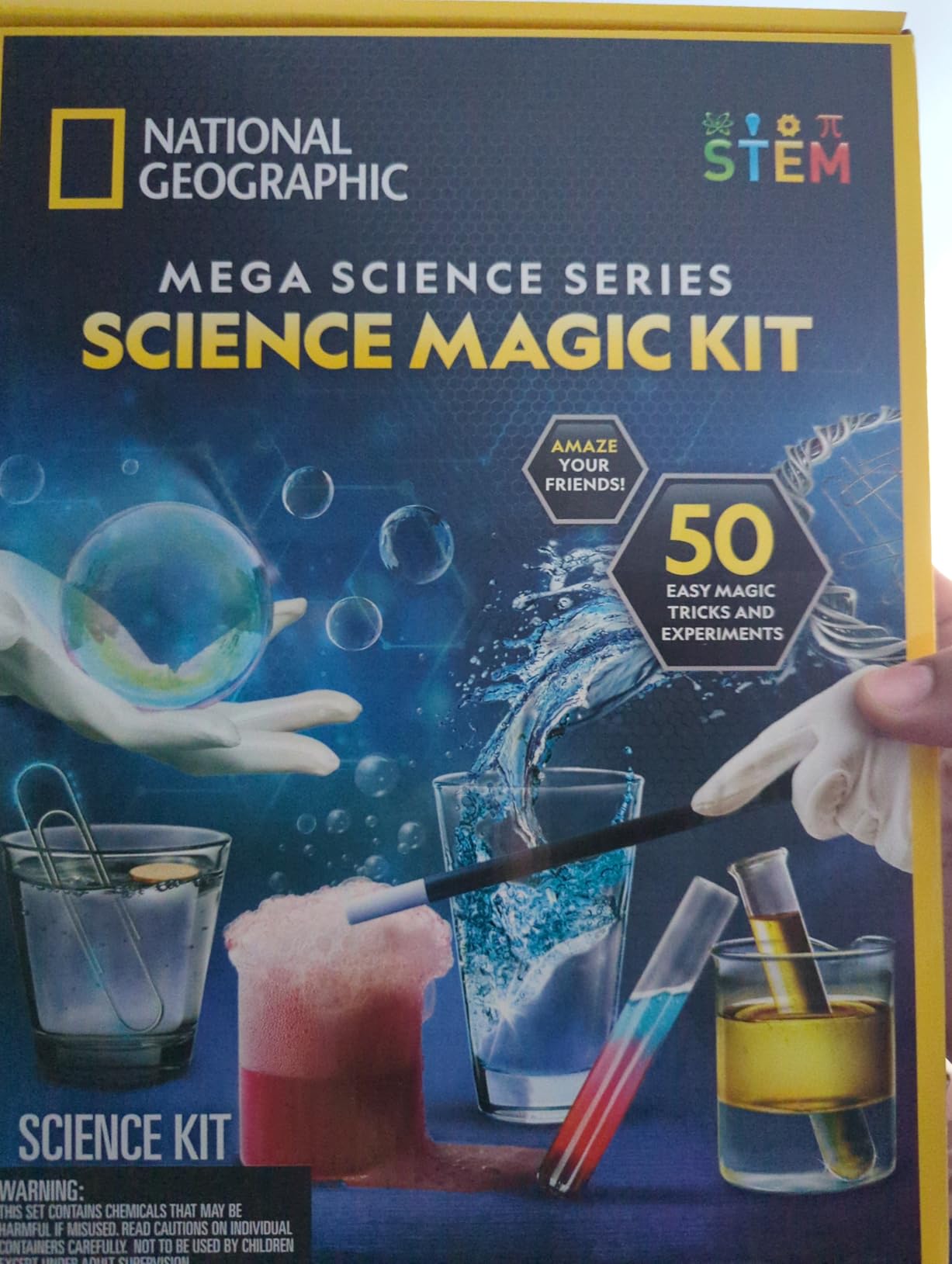 National Geographic Science Magic Kit with 100+ Experiments for Kids 8-12 customer photo 1