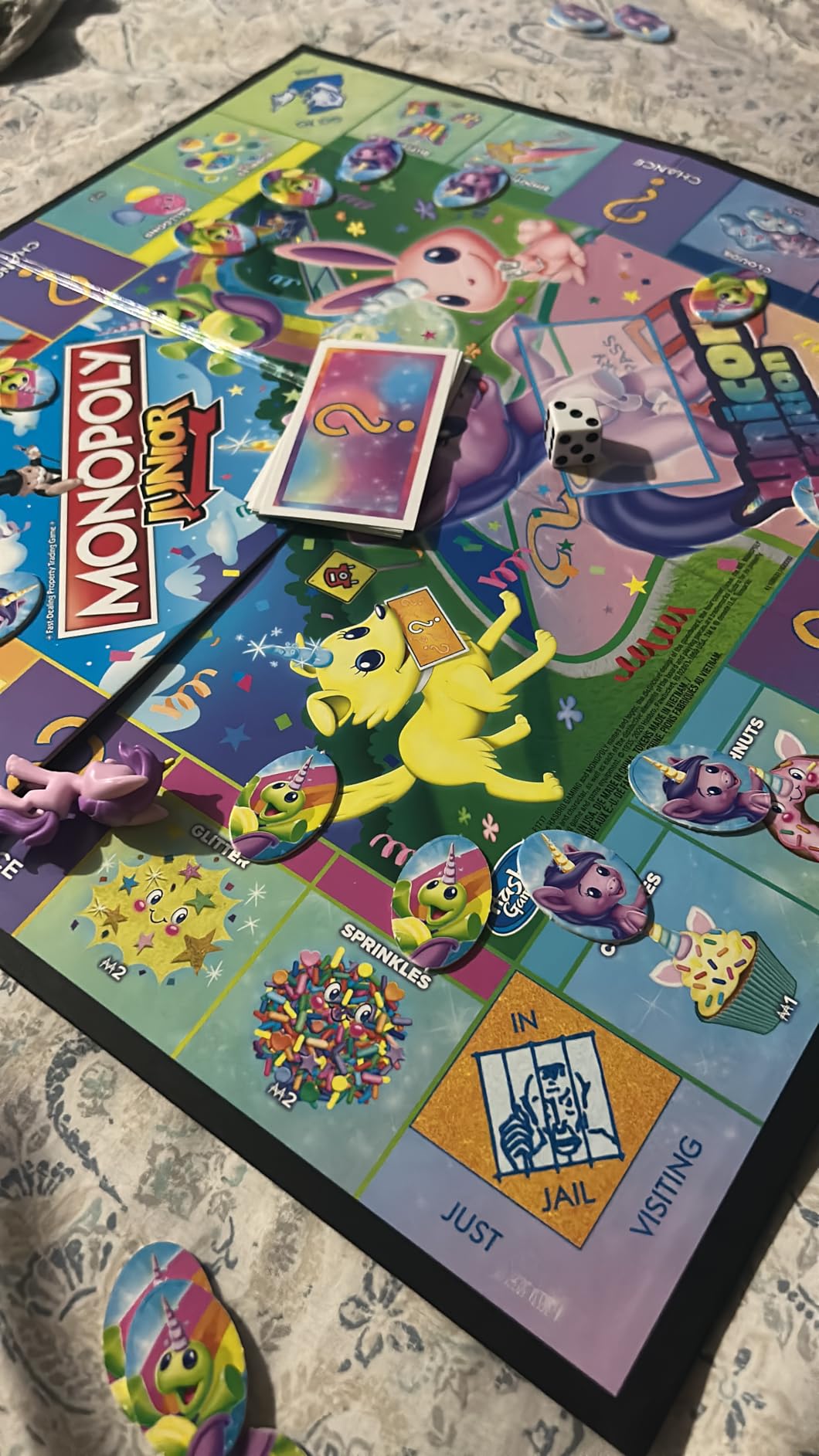 Monopoly Junior: Unicorn Edition Board Game | Magical-Themed Indoor Family Game | 2 to 4 Players | Preschool Games | Kids Gifts | Ages 5 and Up (Amazon Exclusive) customer photo 1