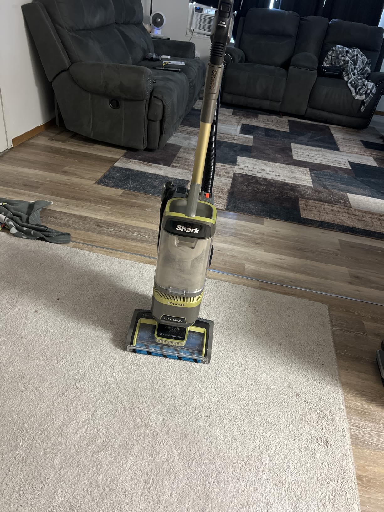 Shark Rotator Lift-Away Vacuum, HEPA Filter, No Hair Wrap, Silver, LA502 | DuoClean PowerFins, Lift-Away Pod, HEPA Seal, LED Headlights, Swivel Steering, Crevice Tool, Pet Power Brush, Upholstery Tool customer photo 2