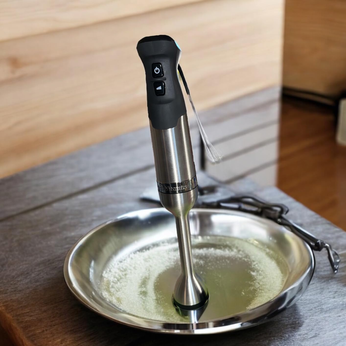 Vitamix 5-Speed Immersion Blender, 625-Watt Motor, Stainless Steel/Black customer photo 2