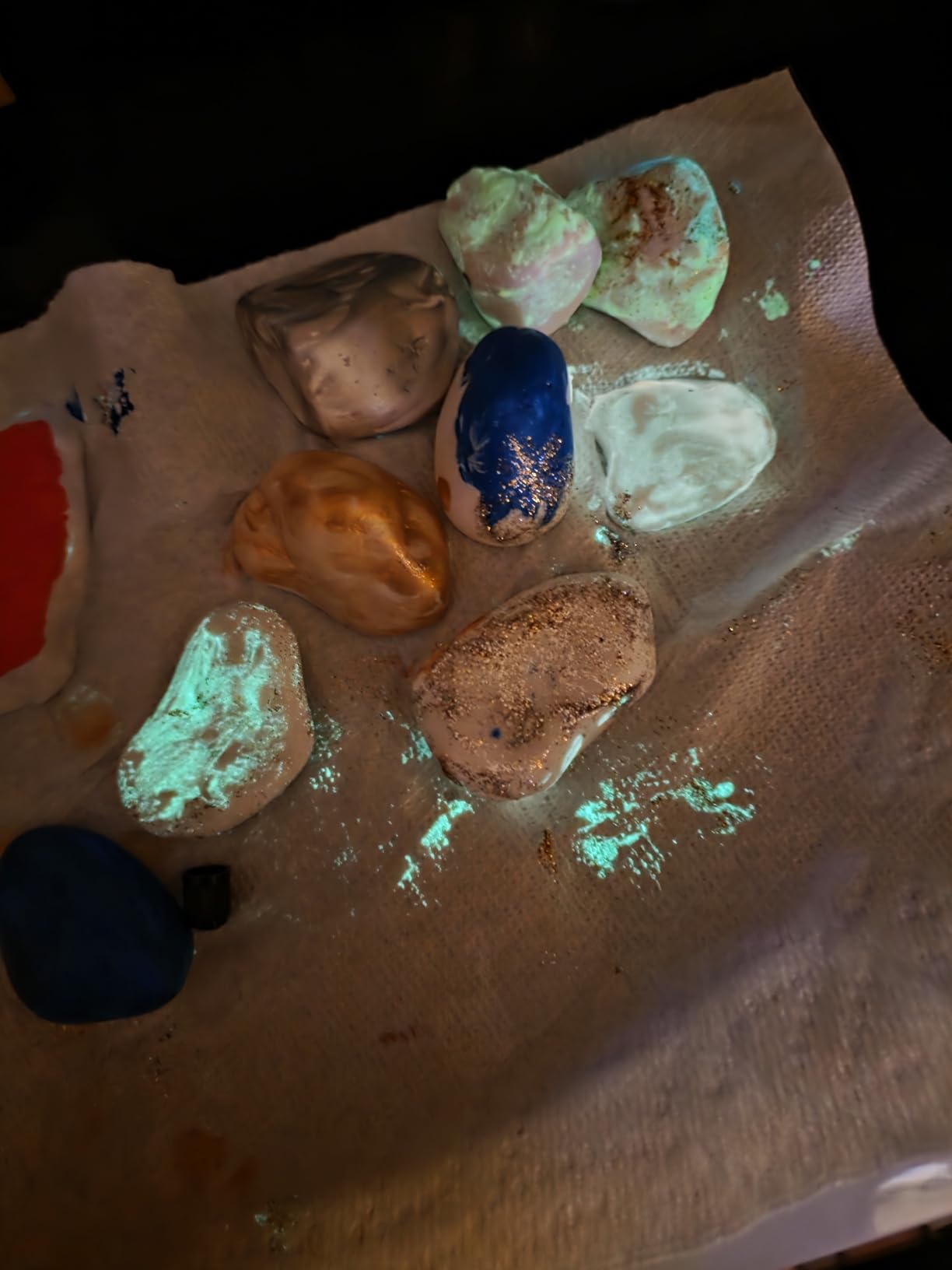 Rock Painting Kit- Glow in The Dark Rock Kit, Arts and Crafts for Kids Ages 6-12, Art Supplies Toy, Kids Craft Paint Kits, Arts & Crafts for Boys Girls Birthday Party Gift Toy customer photo 1