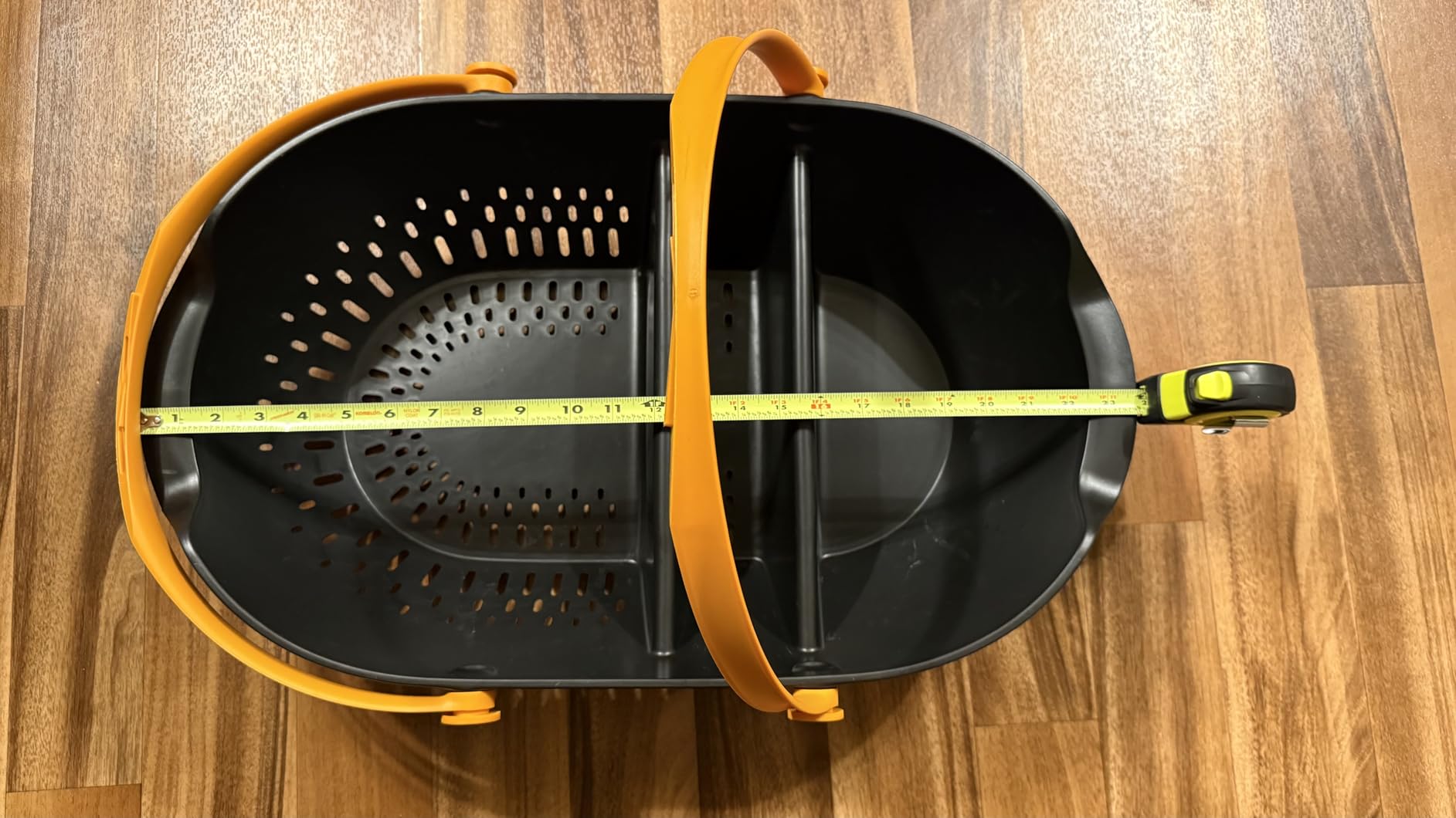 Fiskars Garden Harvest Basket with Tool Caddy, Container for Gardening customer photo 2