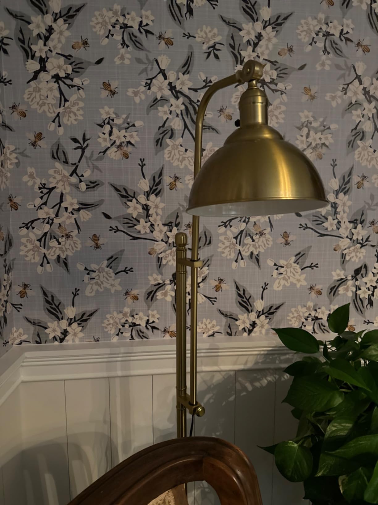 Coucrek Industrial Floor Lamp, Farmhouse Reading Lamp with 3CCT Bulb customer photo 2