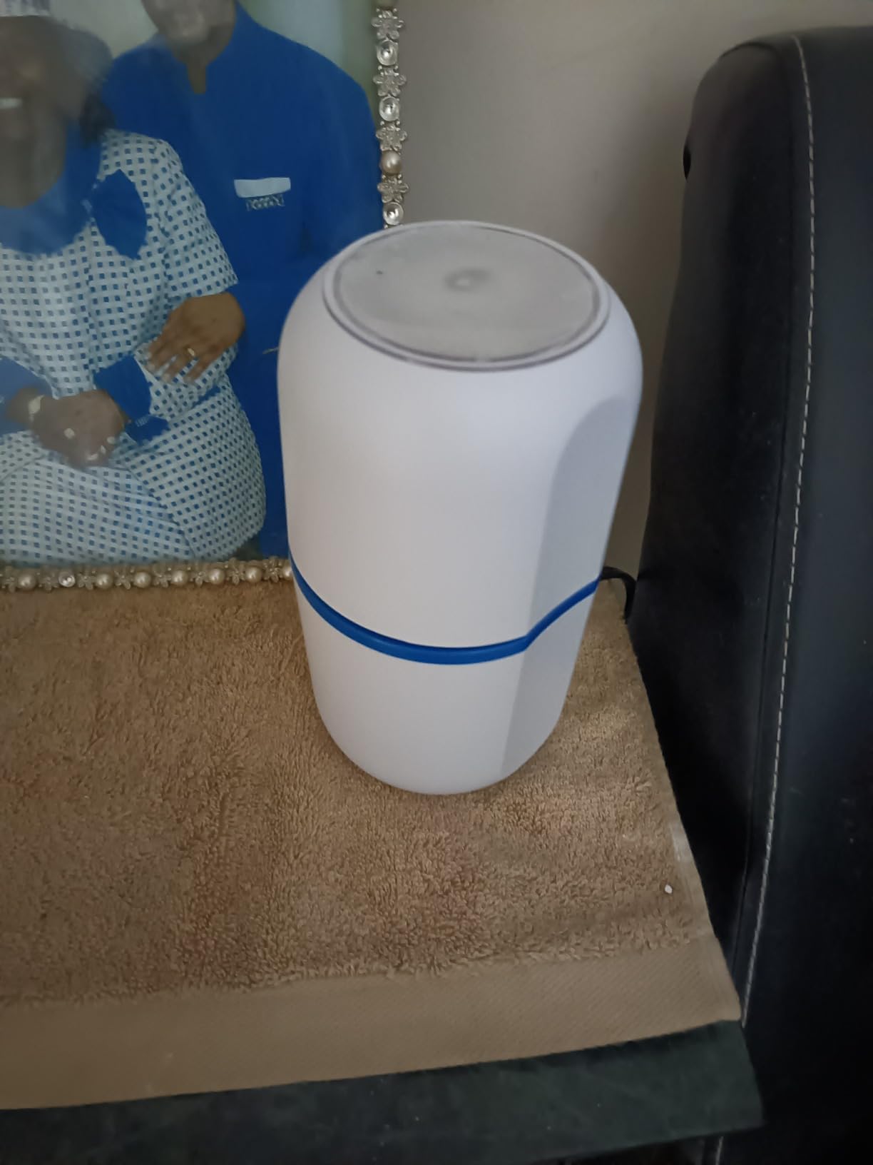 Electric Pill Crusher for Fine Powder: Pill Grinder to Handle 100+ Pills customer photo 2
