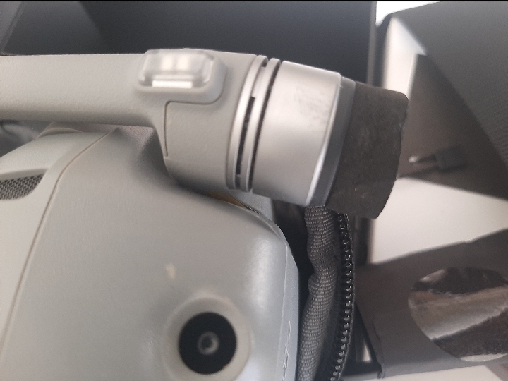 DJI Air 2S Fly More Combo with Smart Controller - Drone with 4K Camera, 5.4K Video, 1-Inch CMOS Sensor, 4 Directions of Obstacle Sensing, 31-Min Flight Time, Max 7.5-Mile Video Transmission, Gray customer photo 1